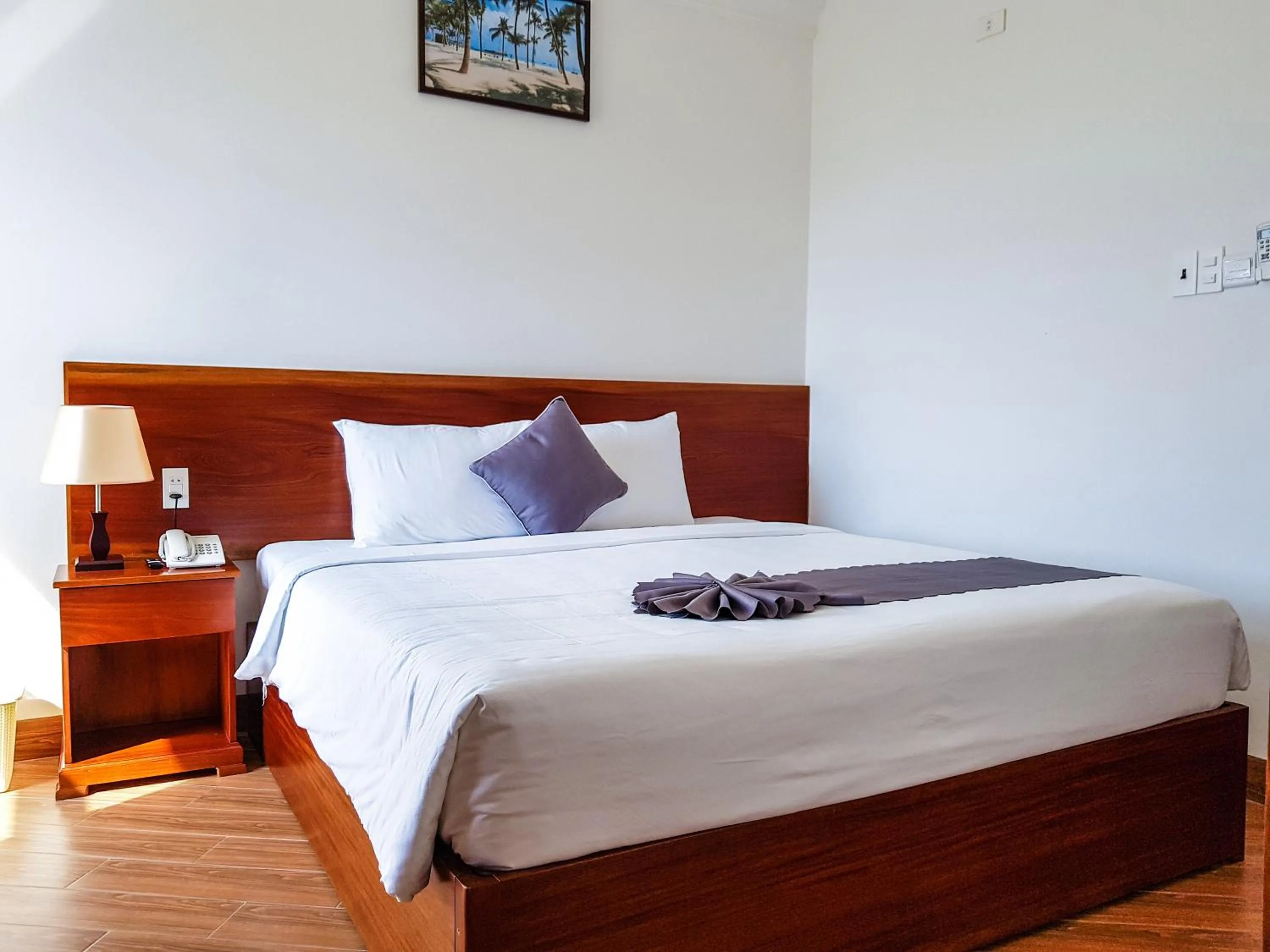 Photo of the whole room, Bed in Thanh Van Hotel Quy Nhon