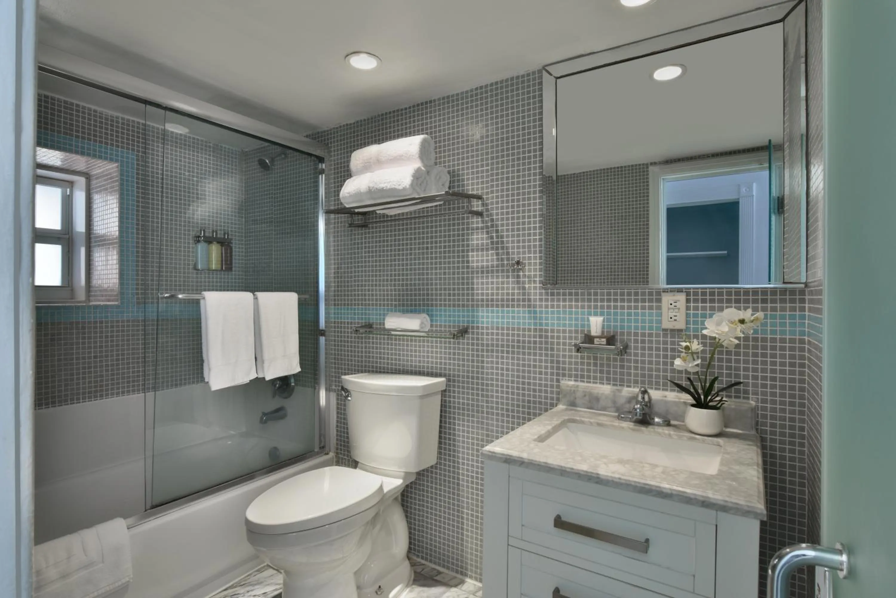 Shower in Beacon South Beach Hotel