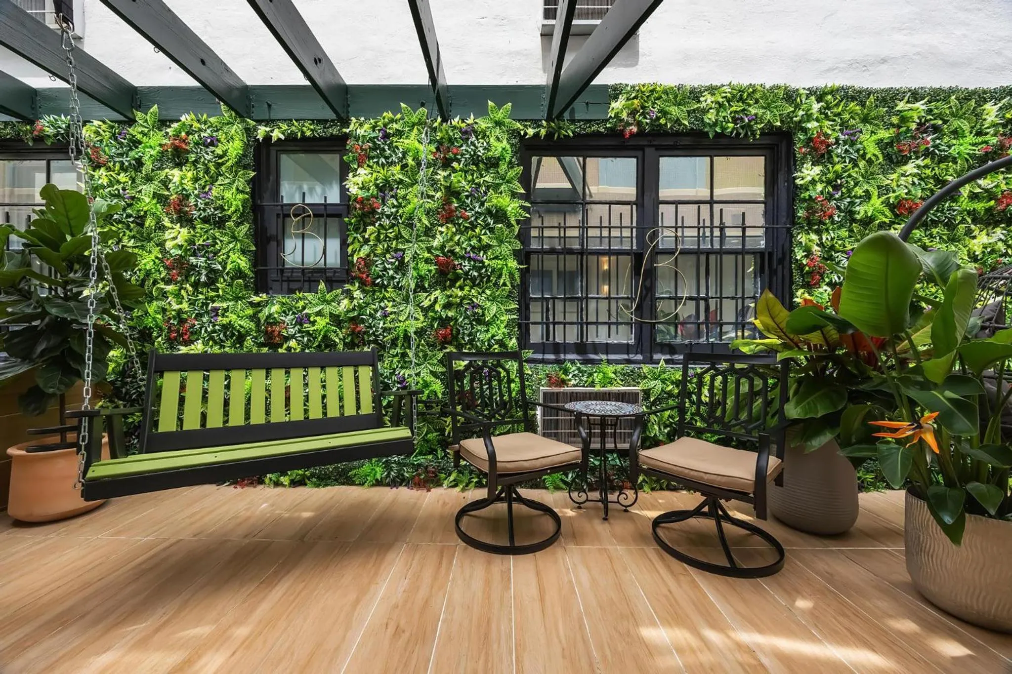 Seating area in Beacon South Beach Hotel