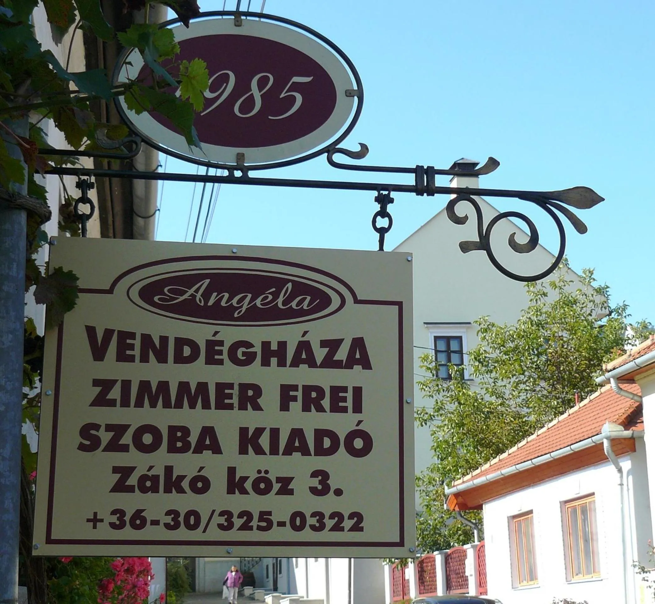Property logo or sign in Angéla Vendegház