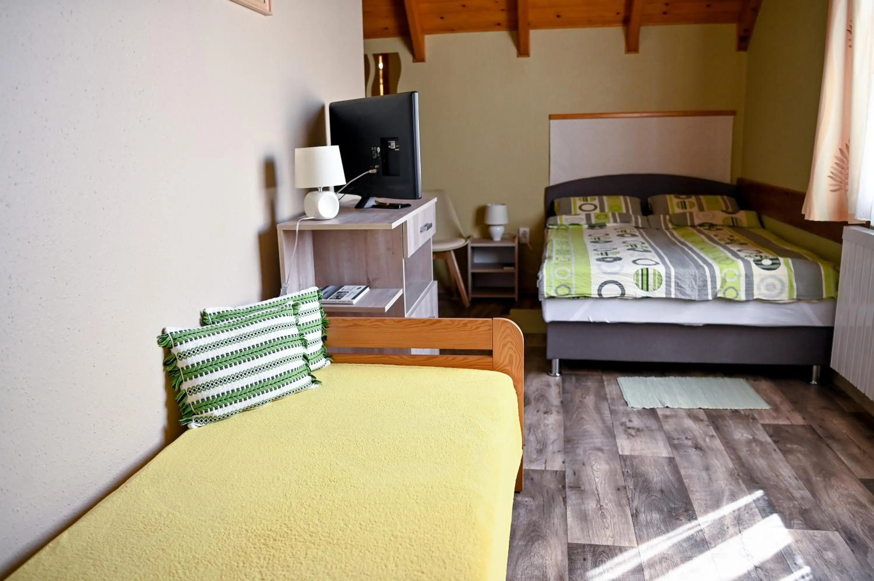 Bed in Angéla Vendegház