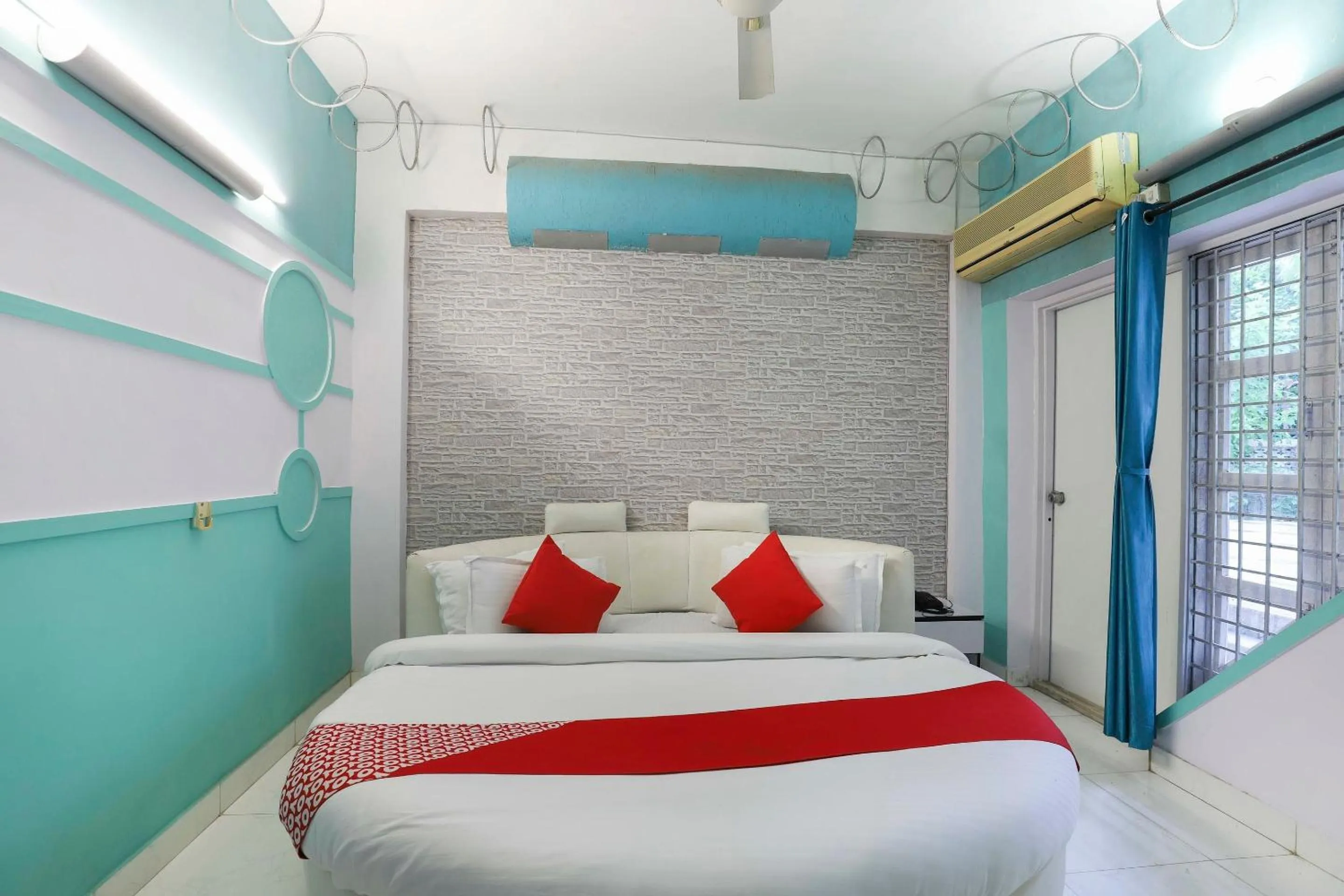 Bedroom, Bed in Hotel O Nova Dumas Homestay