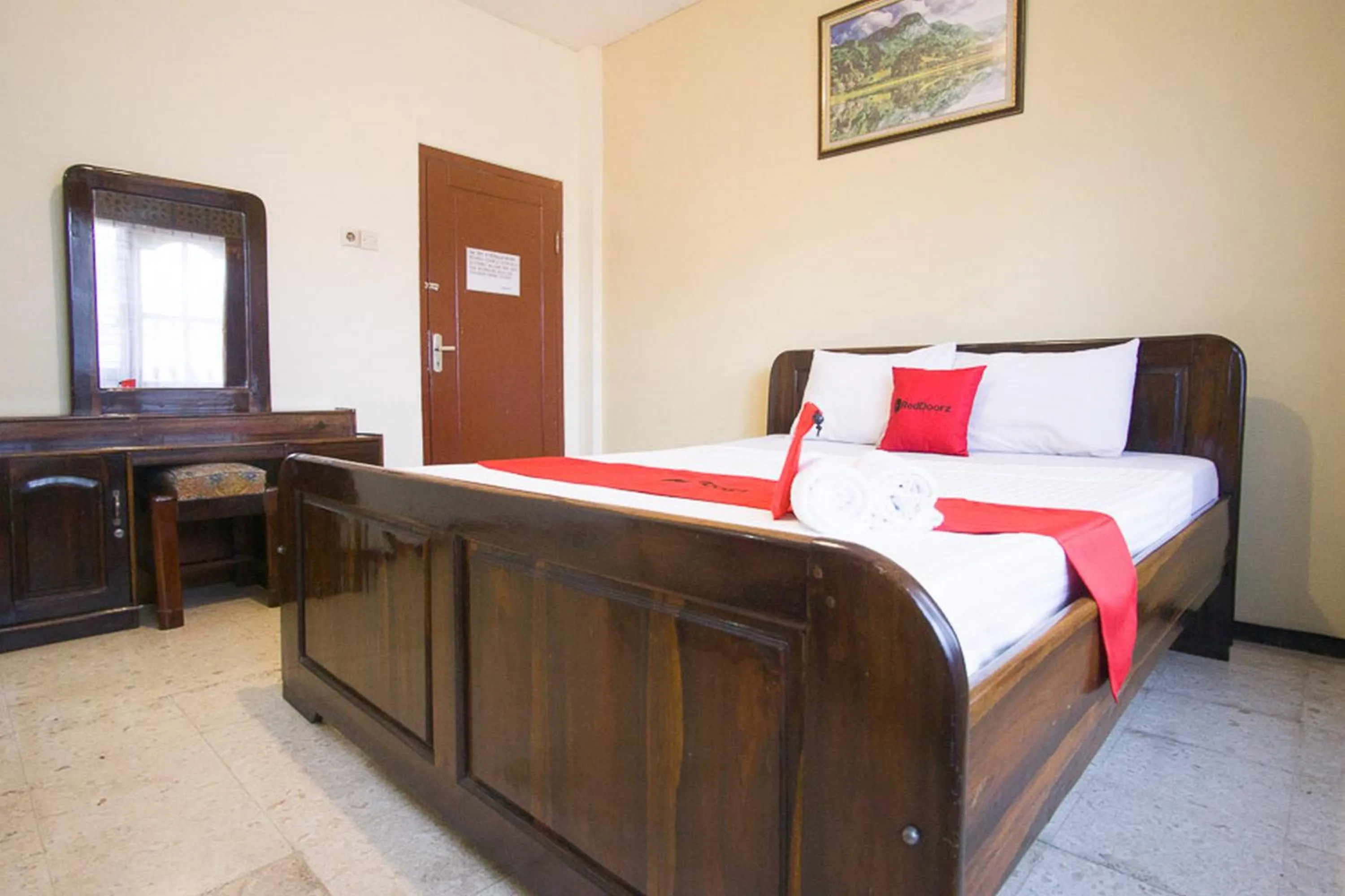 Bed in RedDoorz Syariah @ Jalan Gajah Mada