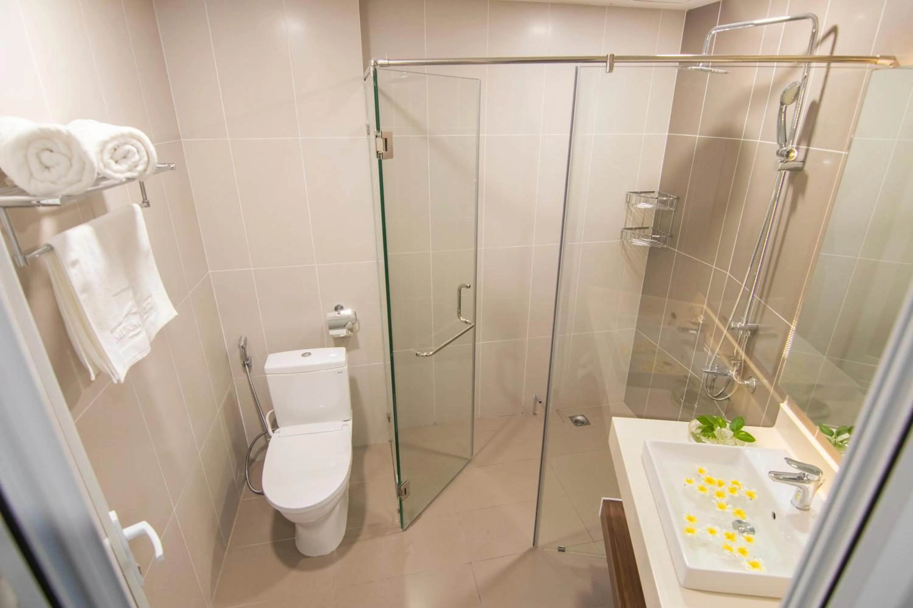 Shower in Mermaid Seaside Hotel