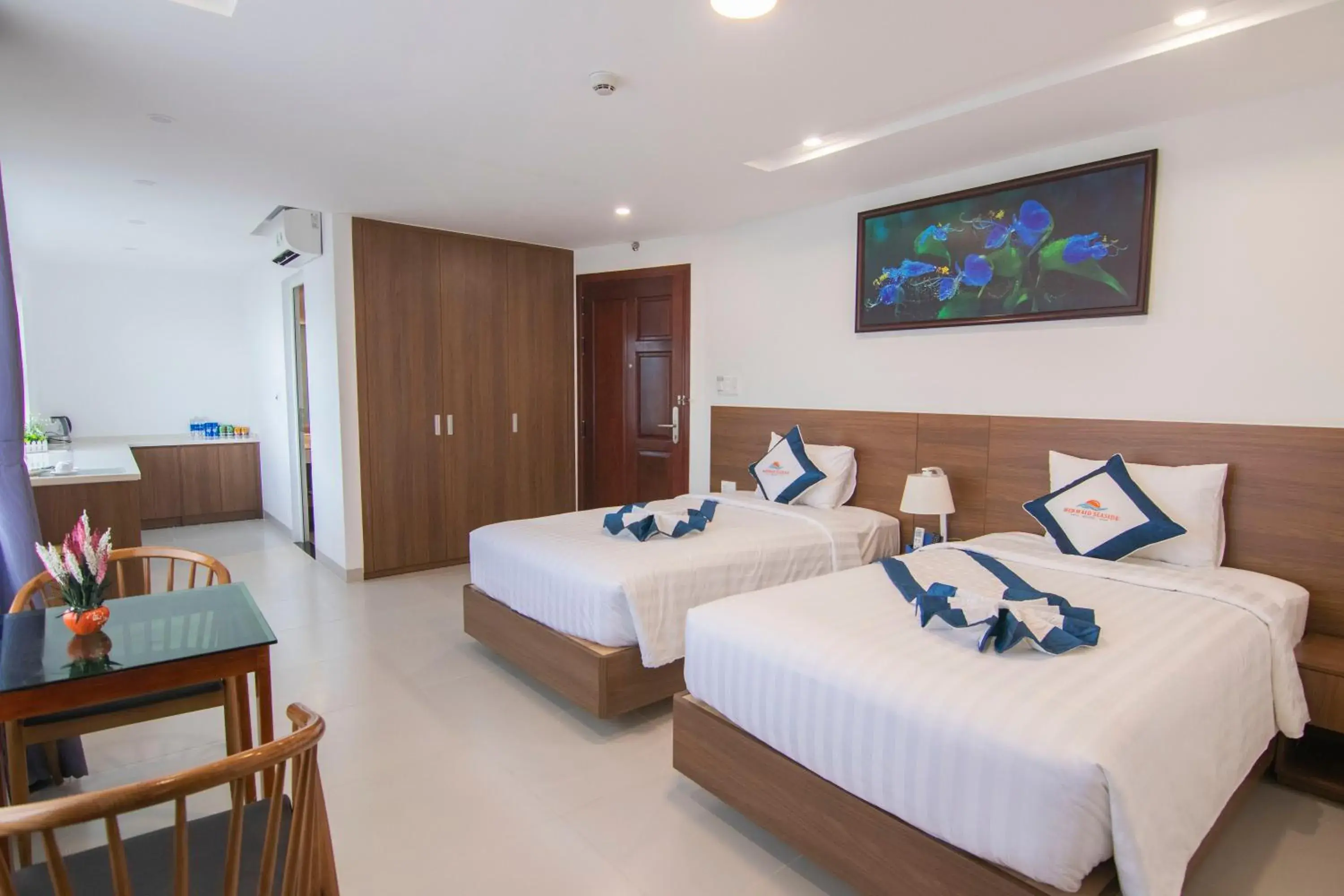 Photo of the whole room, Bed in Mermaid Seaside Hotel Photo of the whole room, Bed in Mermaid Seaside Hotel