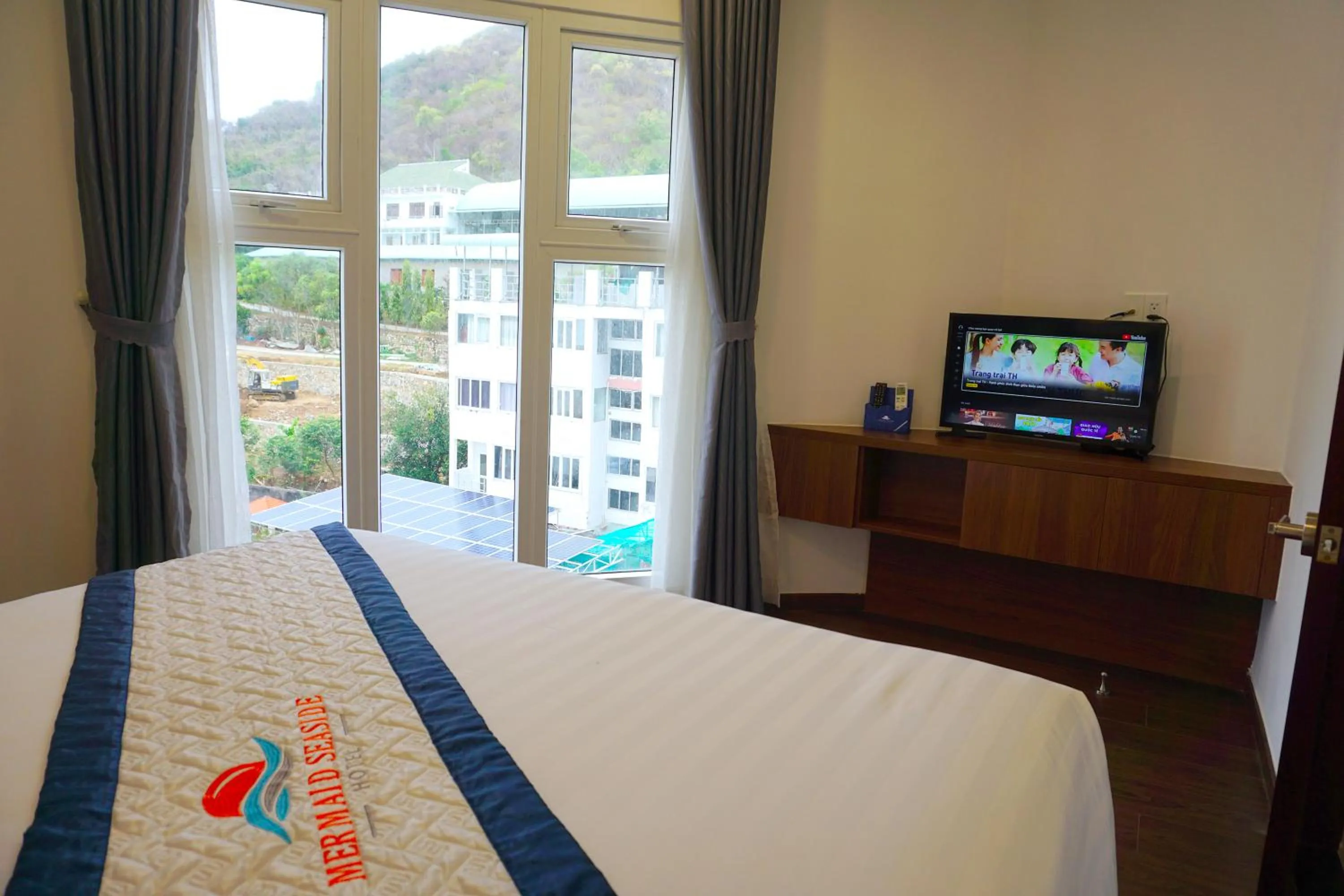 View (from property/room), Bed in Mermaid Seaside Hotel