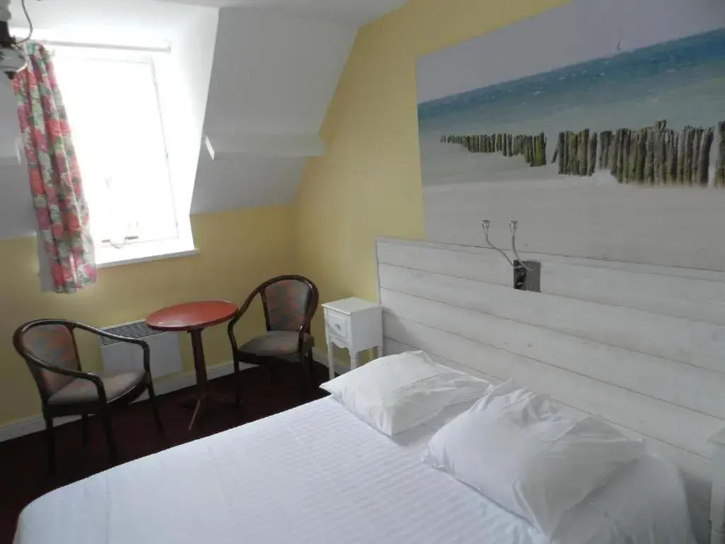 Double Room in Hôtel Le Vivier WISSANT - Centre Village - Côte d'Opale - Baie de Wissant - 2CAPS Double Room in Hôtel Le Vivier WISSANT - Centre Village - Côte d'Opale - Baie de Wissant - 2CAPS