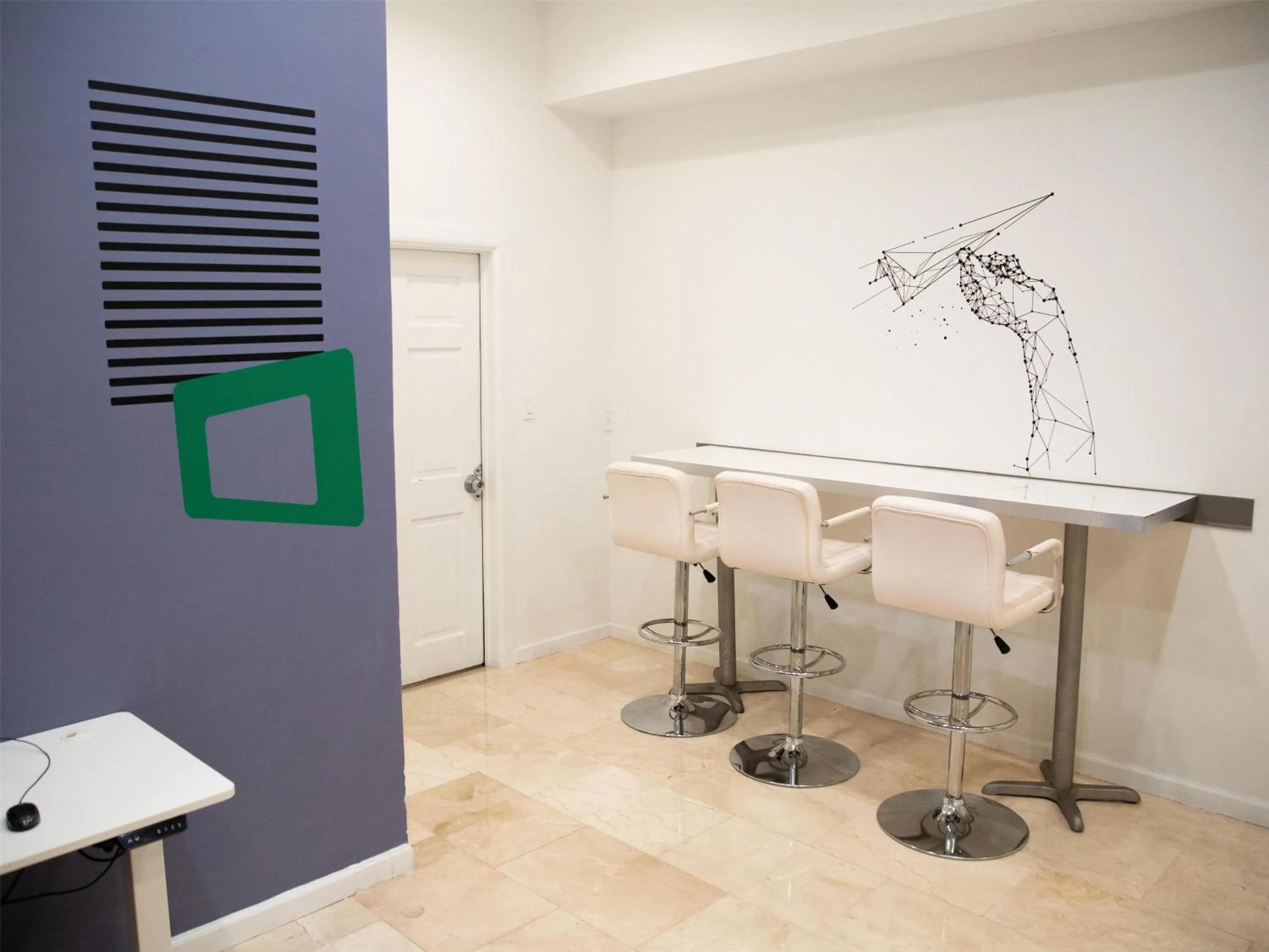 Business facilities in Regency Miami Airport by Sonesta