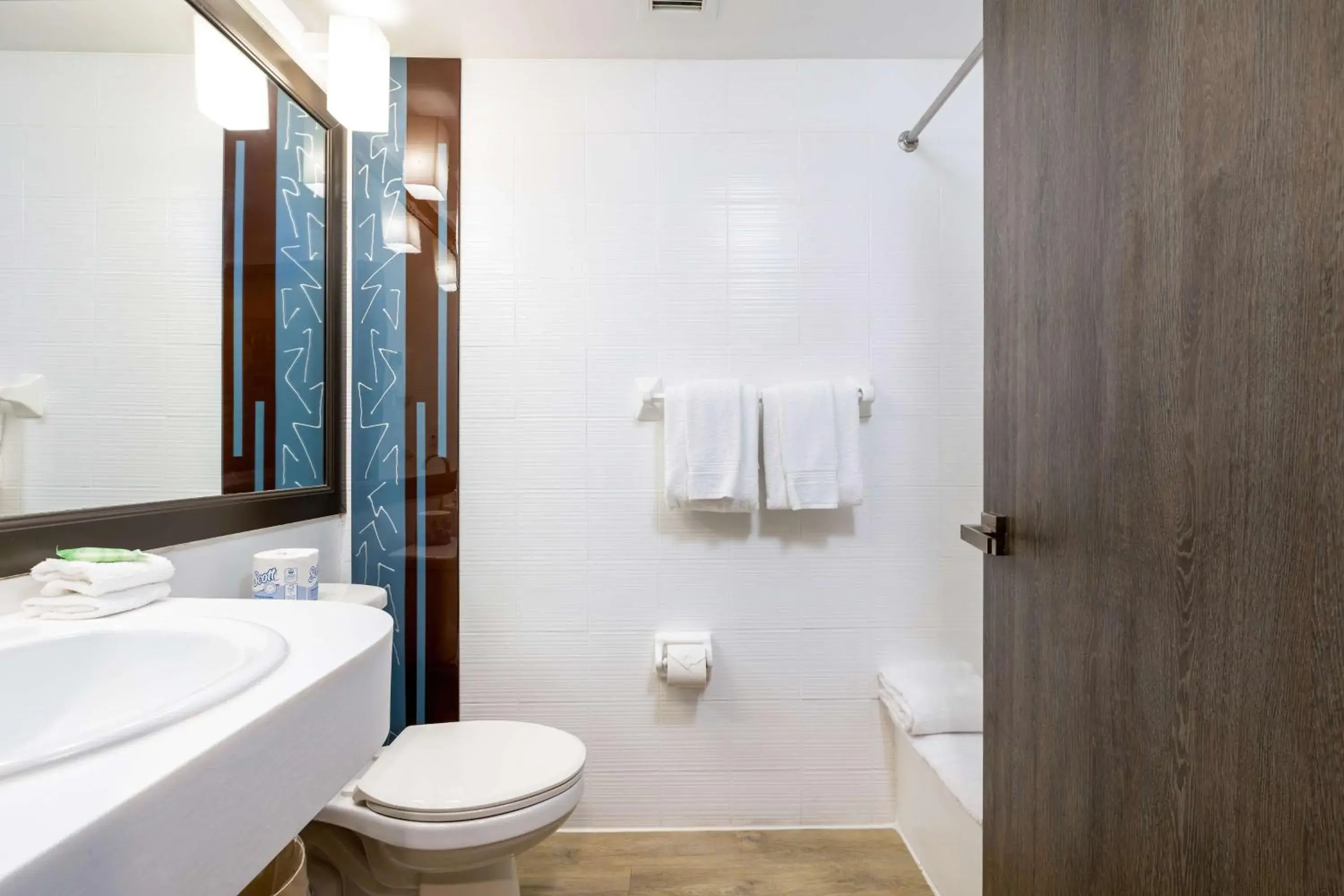 Bathroom in Regency Miami Airport by Sonesta Bathroom in Regency Miami Airport by Sonesta