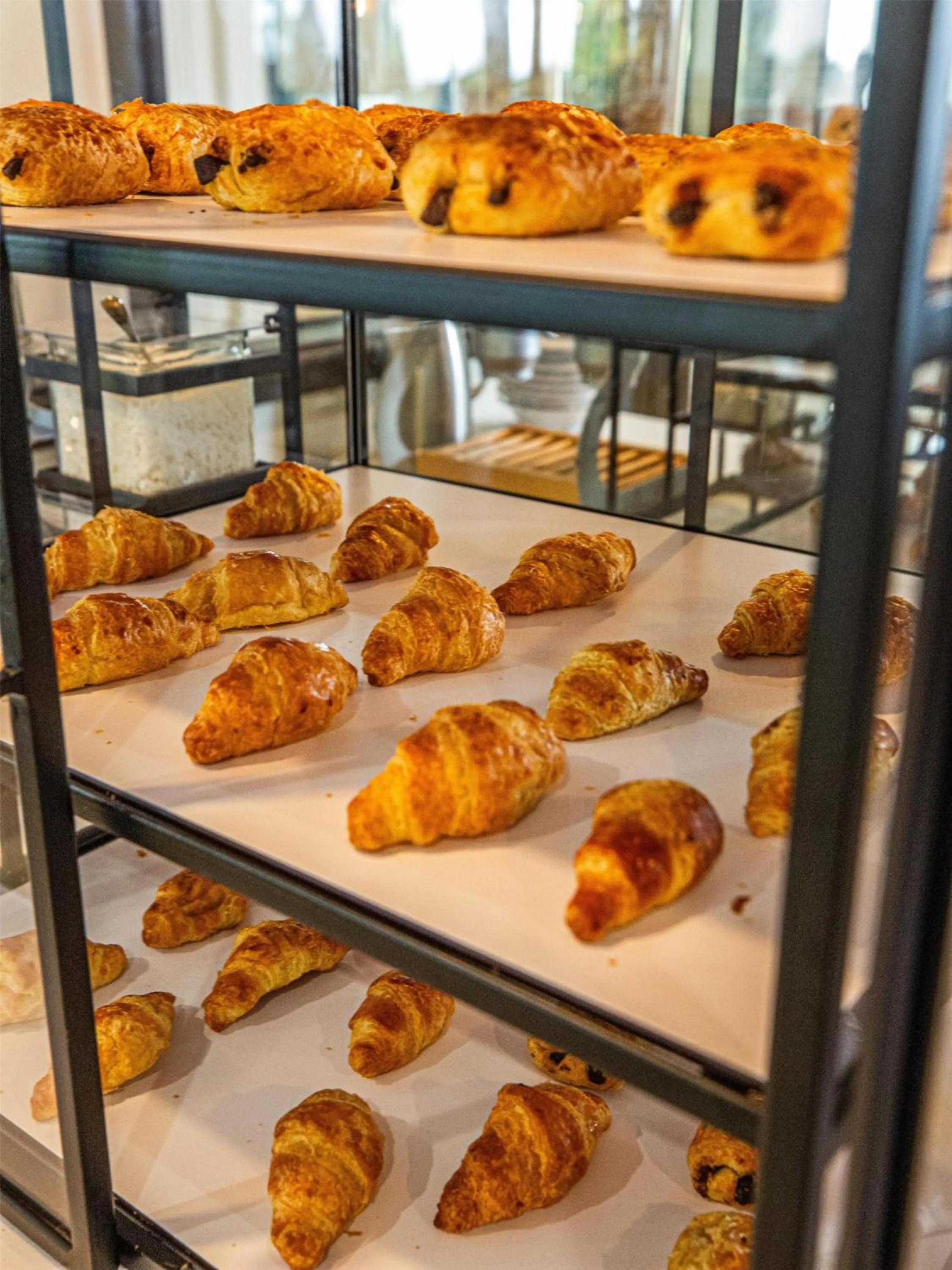 Breakfast in Regency Miami Airport by Sonesta