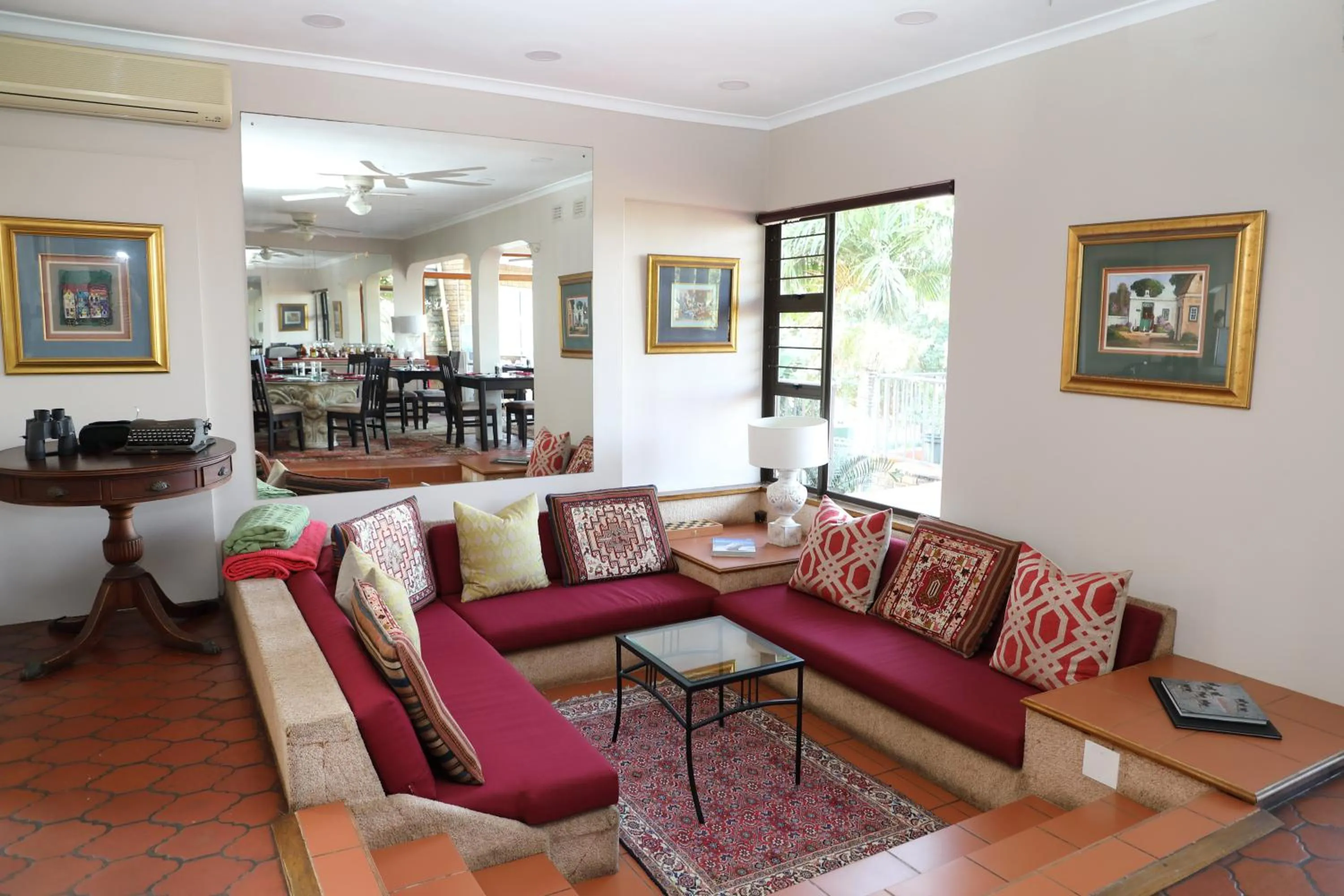 Seating area in Kingston Place Guesthouse