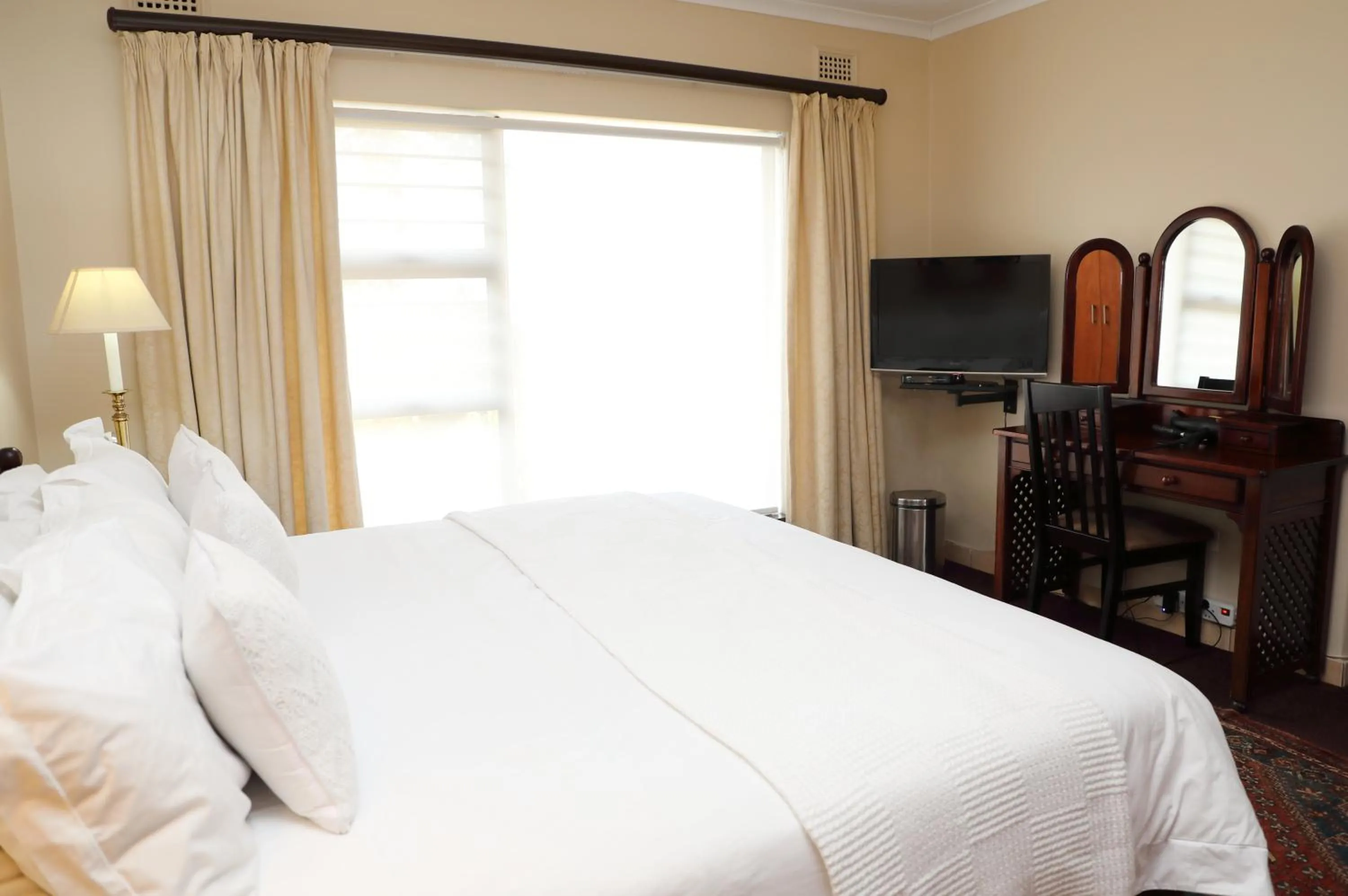 Photo of the whole room, Bed in Kingston Place Guesthouse