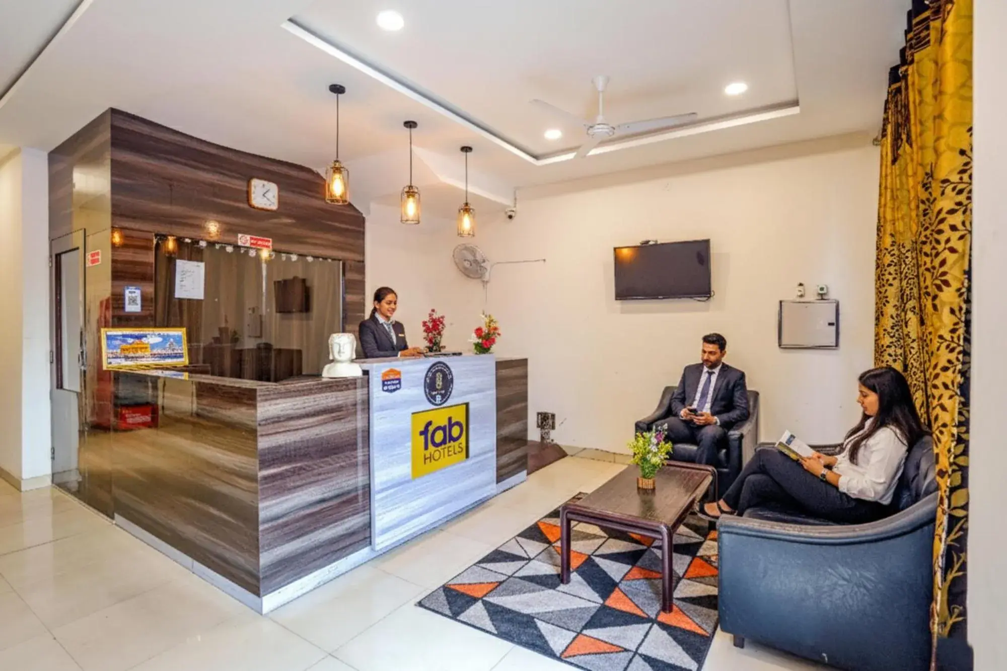 Lobby or reception in FabHotel Grand Inn Lobby or reception in FabHotel Grand Inn