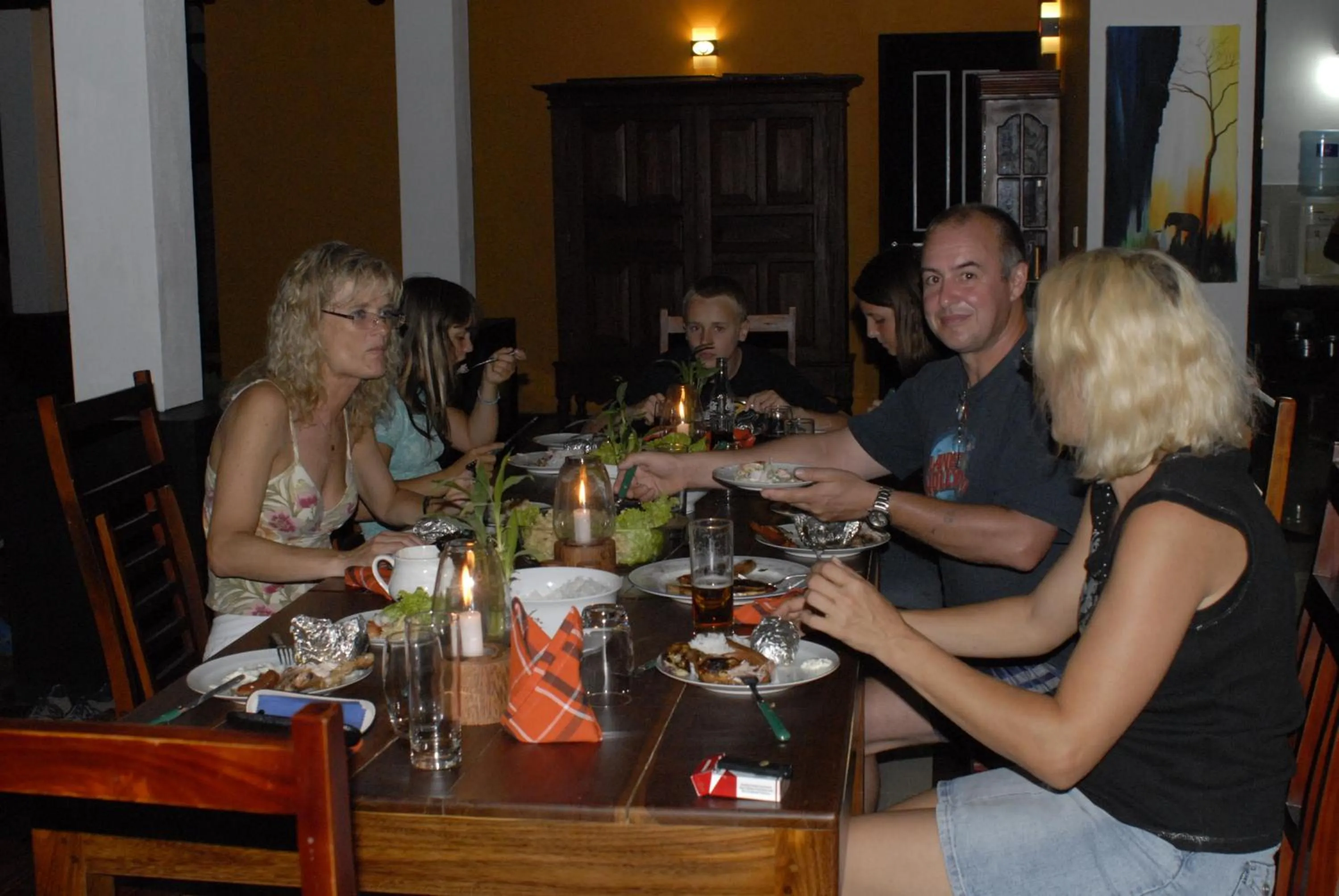 Restaurant/places to eat in Flower Garden Lake Resort