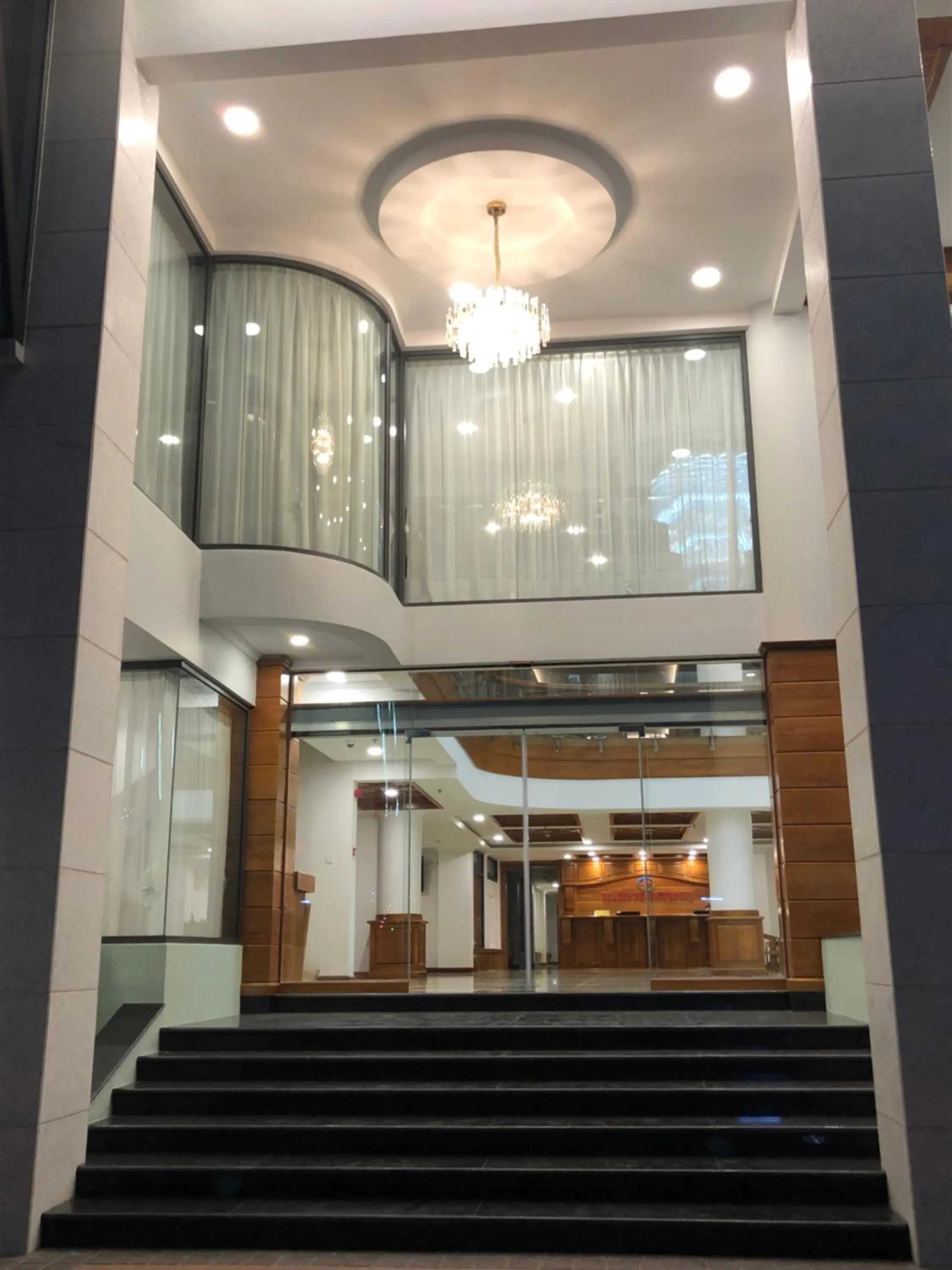 Facade/entrance in Dragon Phoenix Hotel