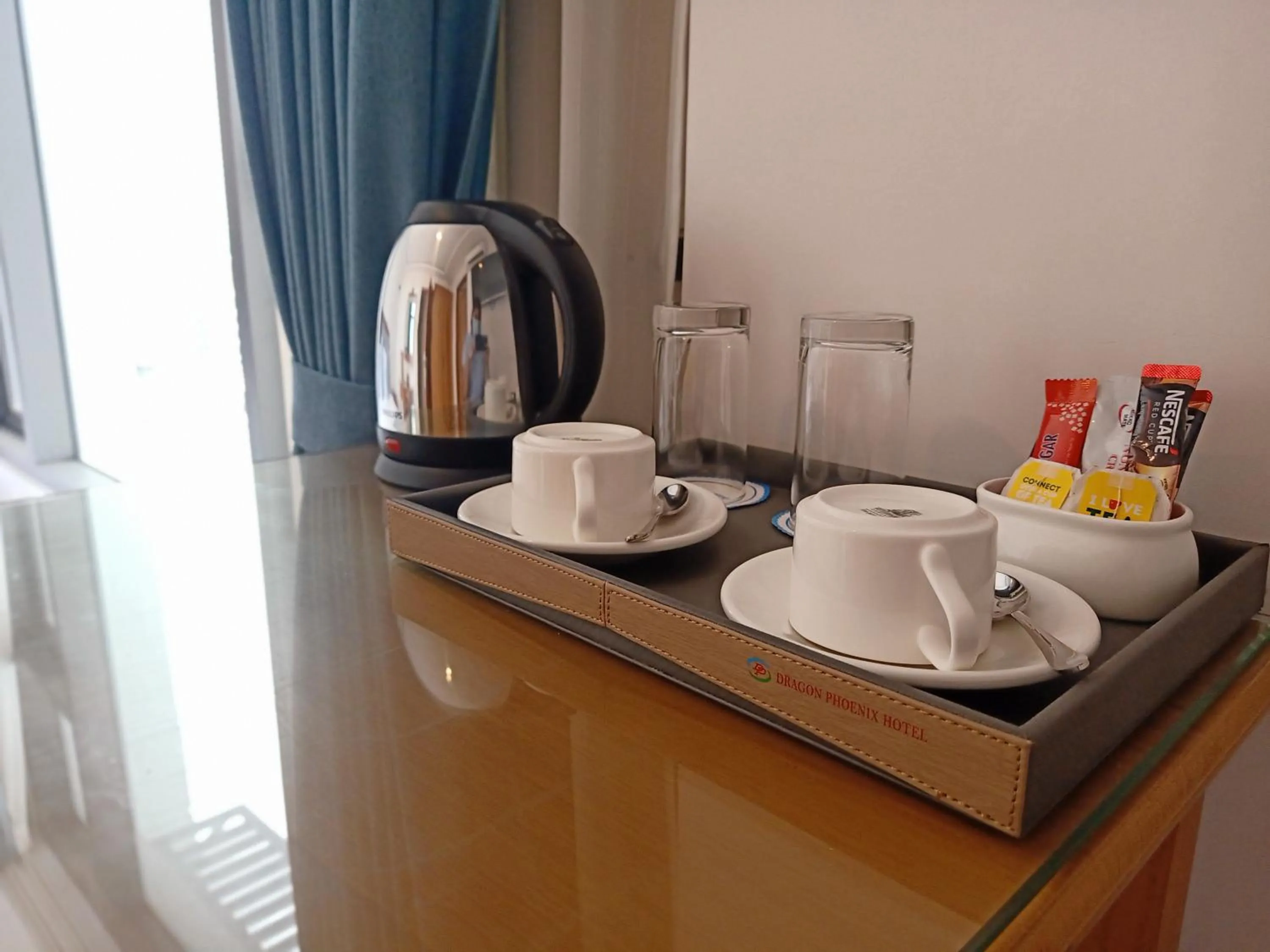 Coffee/tea facilities in Dragon Phoenix Hotel
