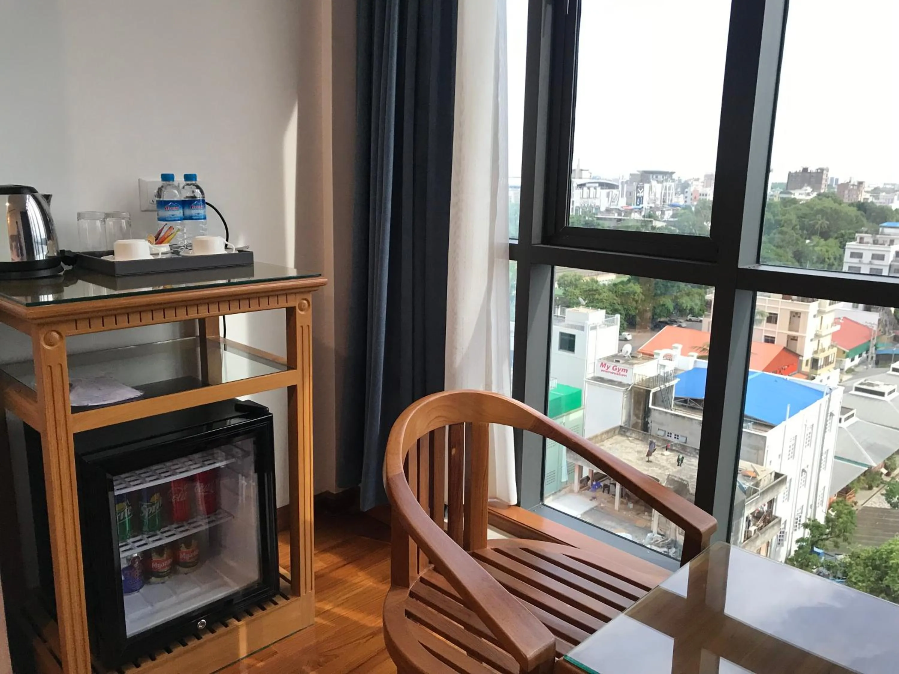 Coffee/tea facilities in Dragon Phoenix Hotel