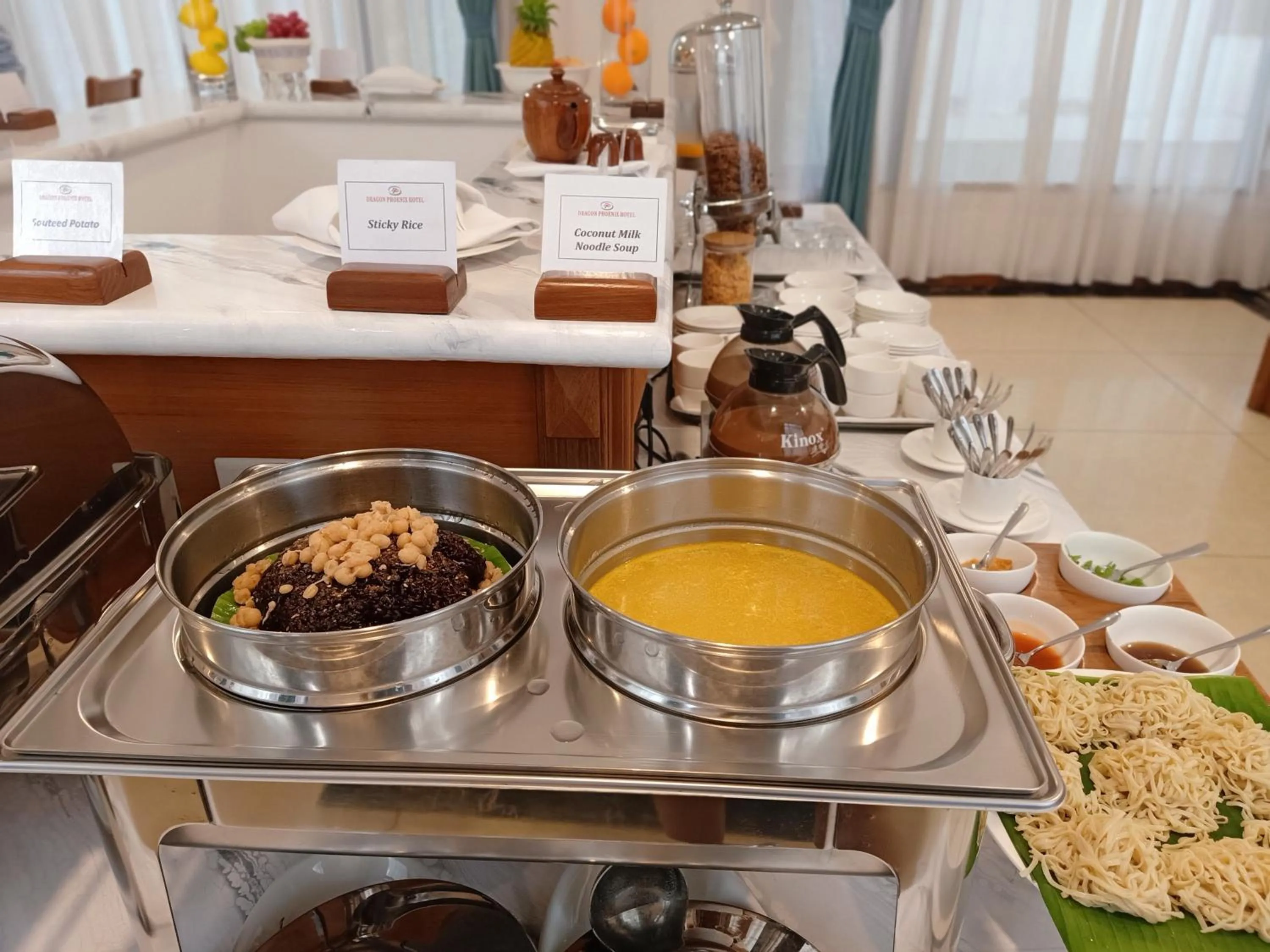 Food in Dragon Phoenix Hotel