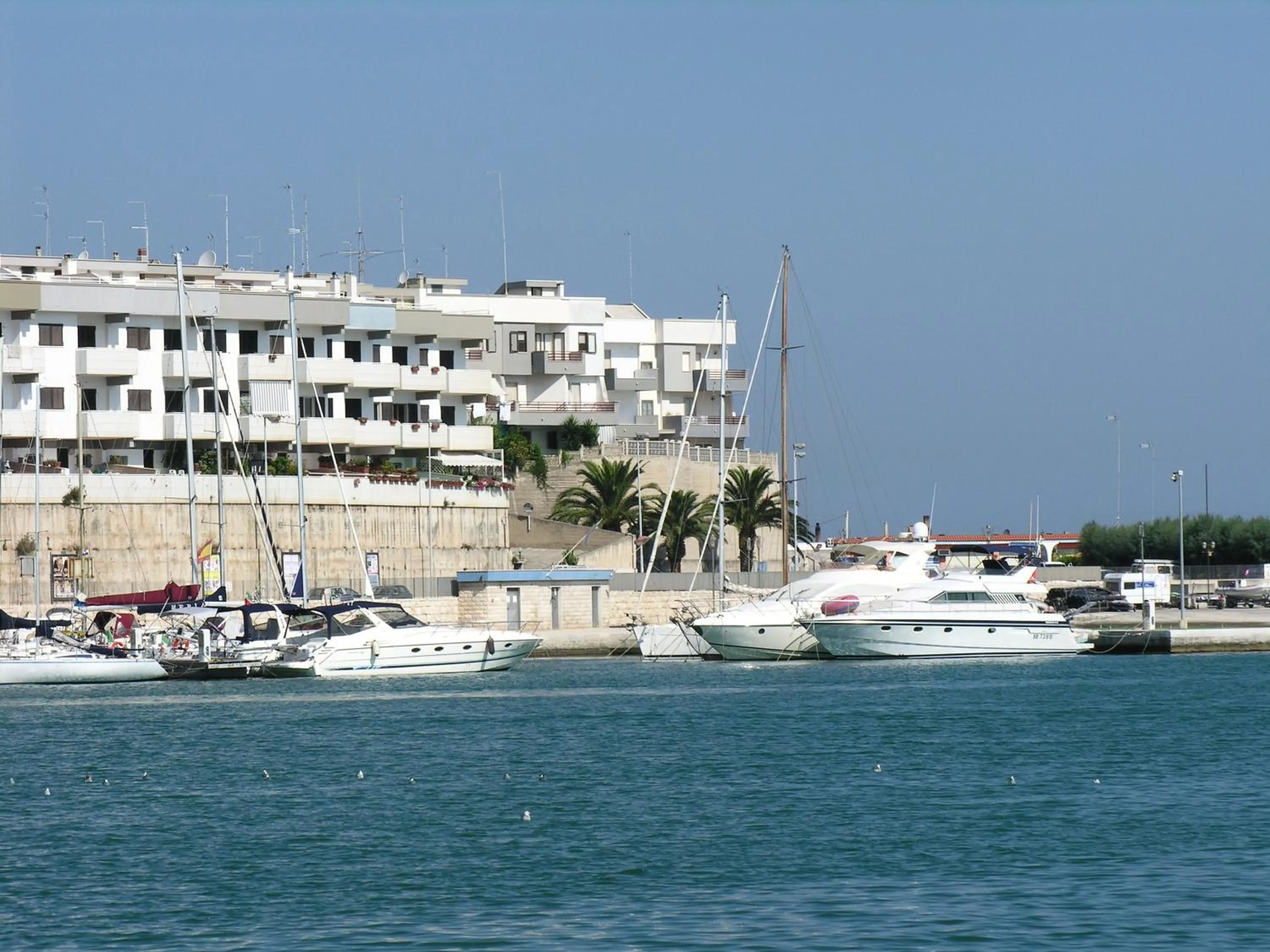 Property building in B&B LA BAIA Sea Rooms