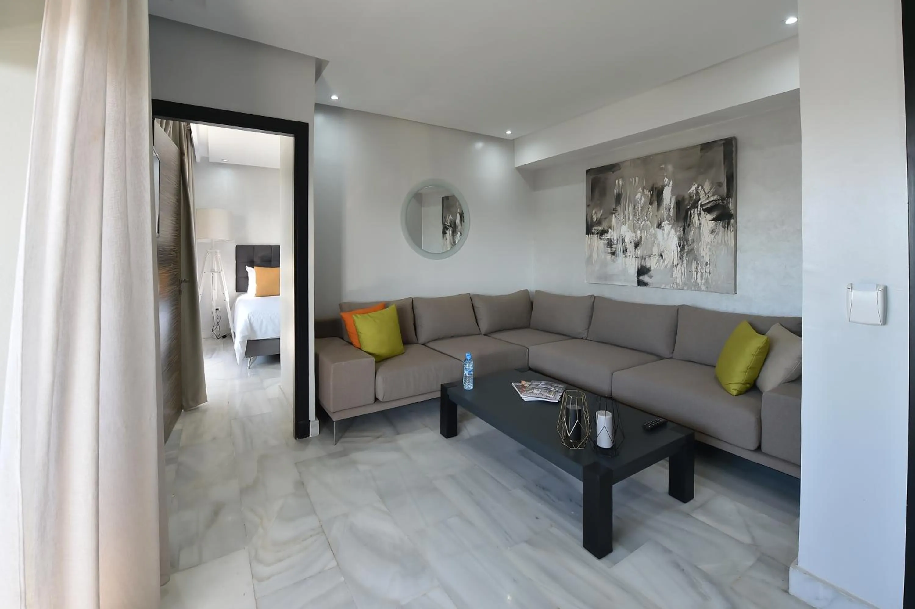 Living room in Le Yacht Suites Hotel