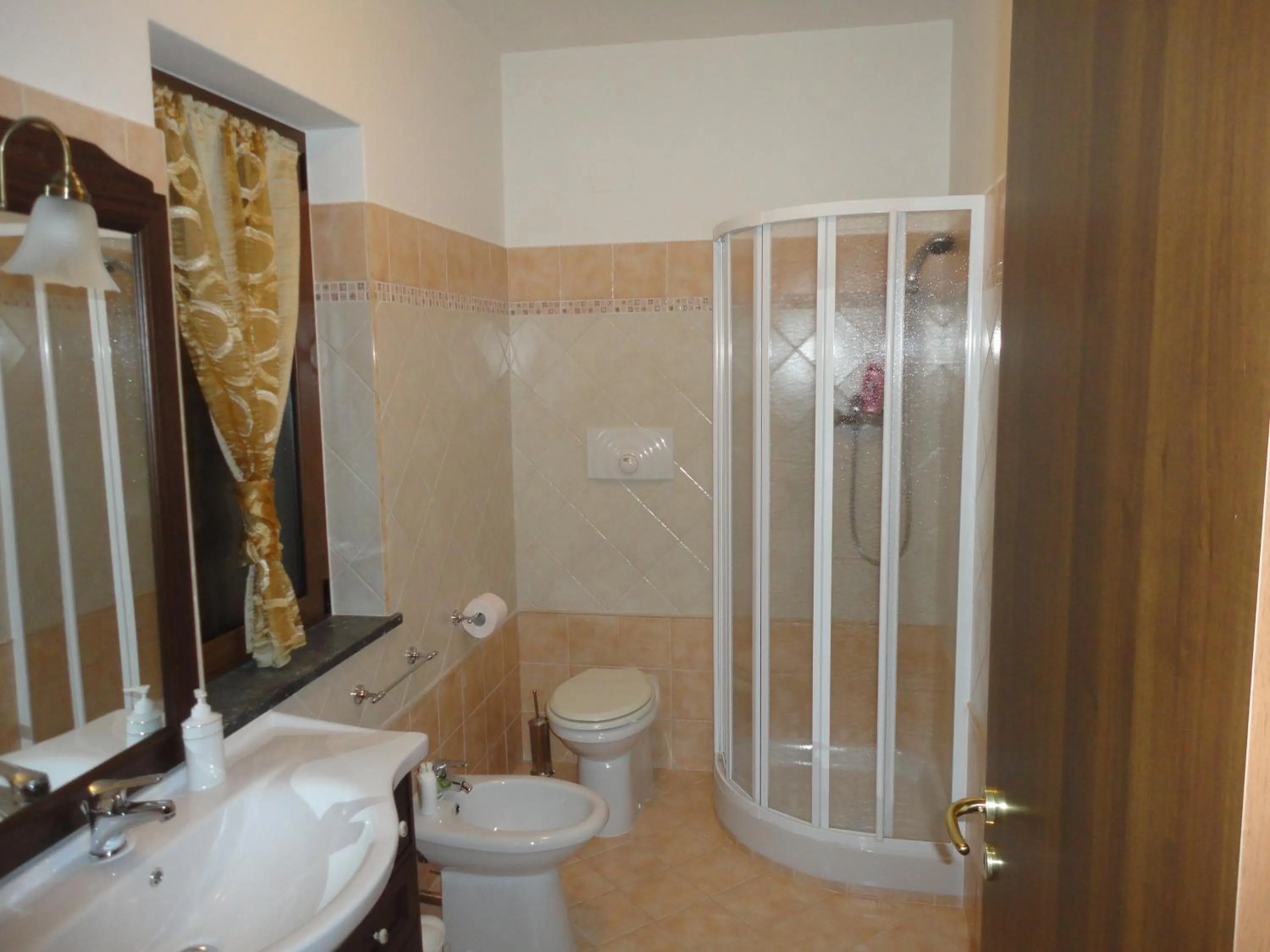 Bathroom in Green House