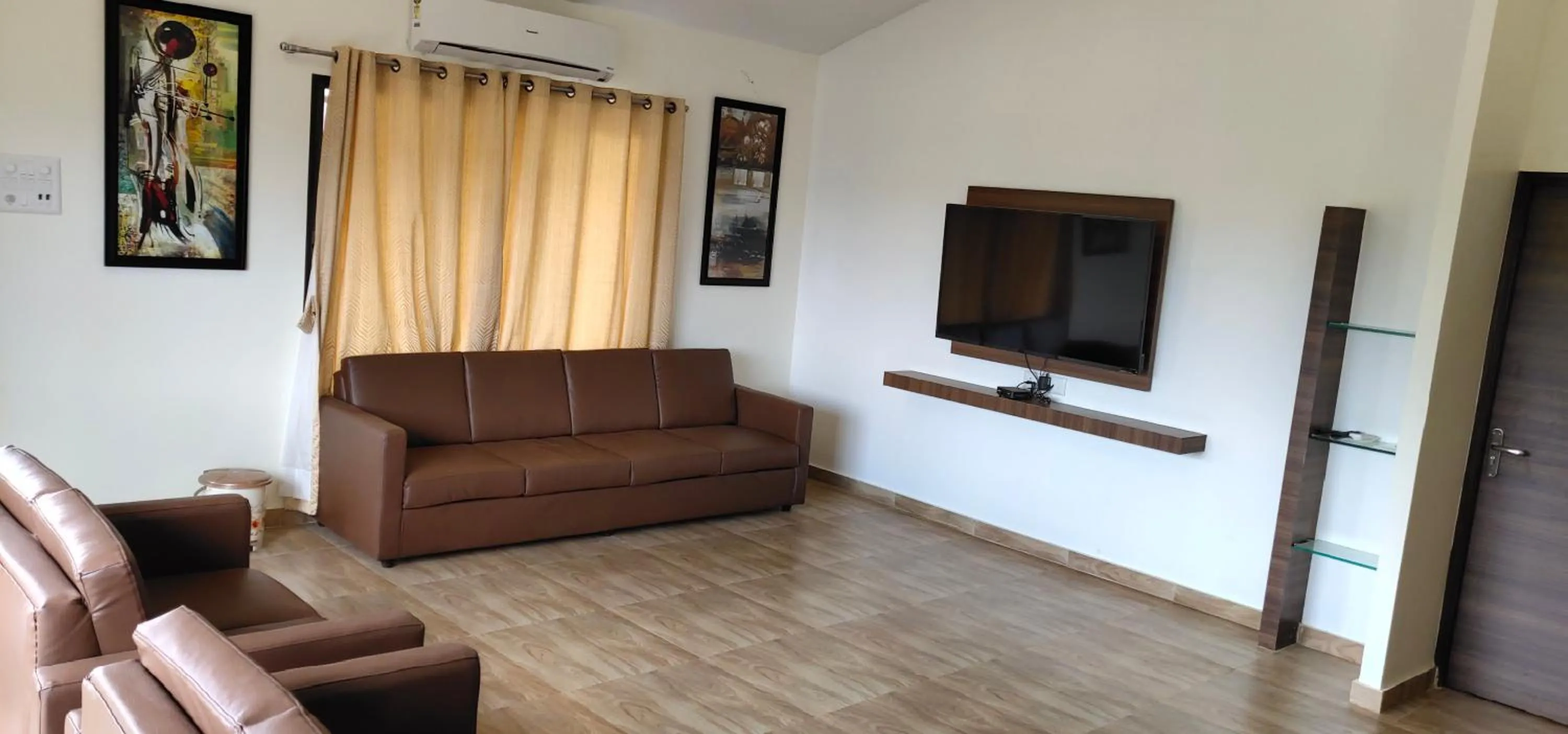 Communal lounge/ TV room in Green Velvet Resort-Near Pawna Lake