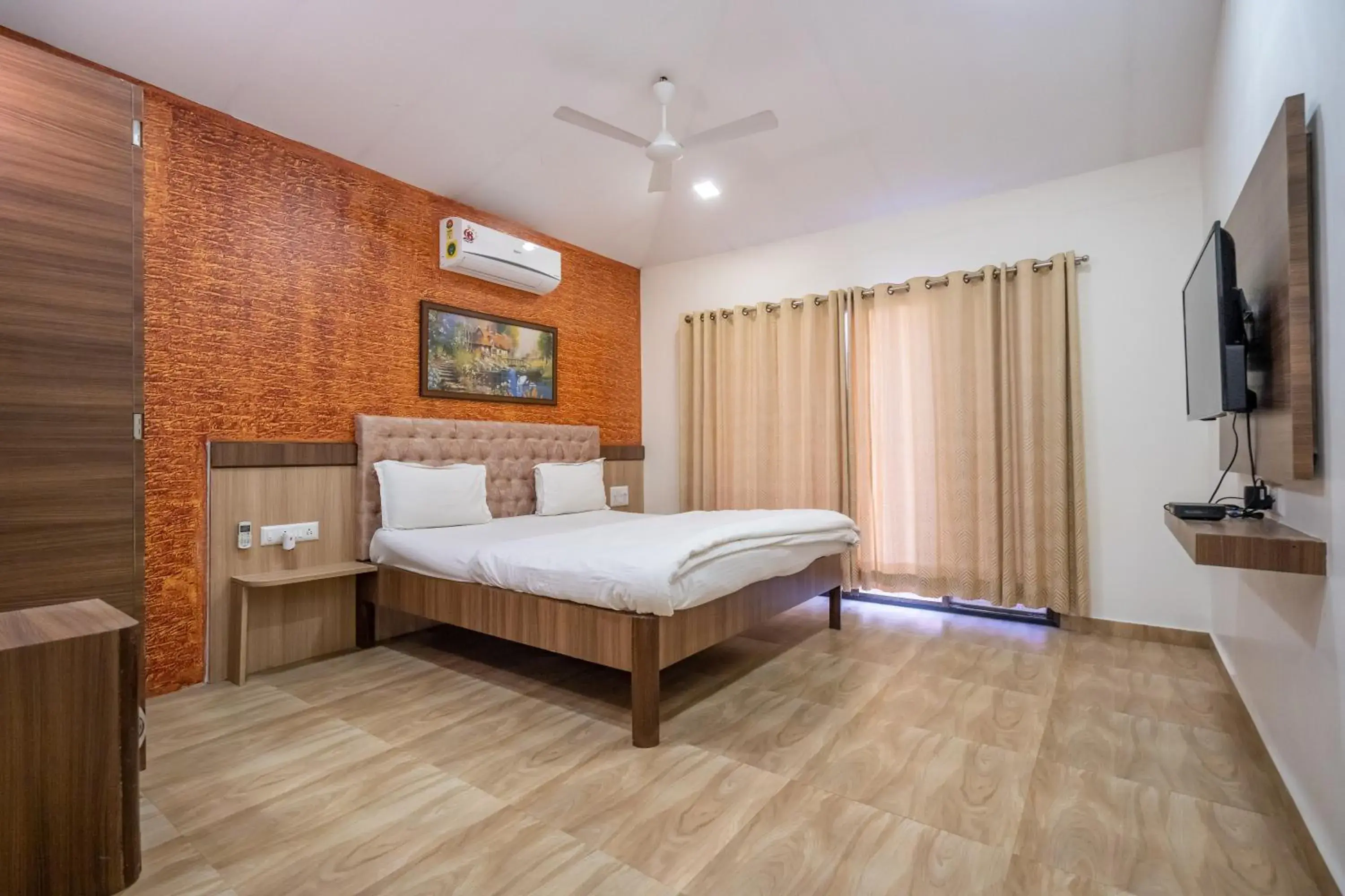 Three-Bedroom Villa in Green Velvet Resort-Near Pawna Lake Three-Bedroom Villa in Green Velvet Resort-Near Pawna Lake