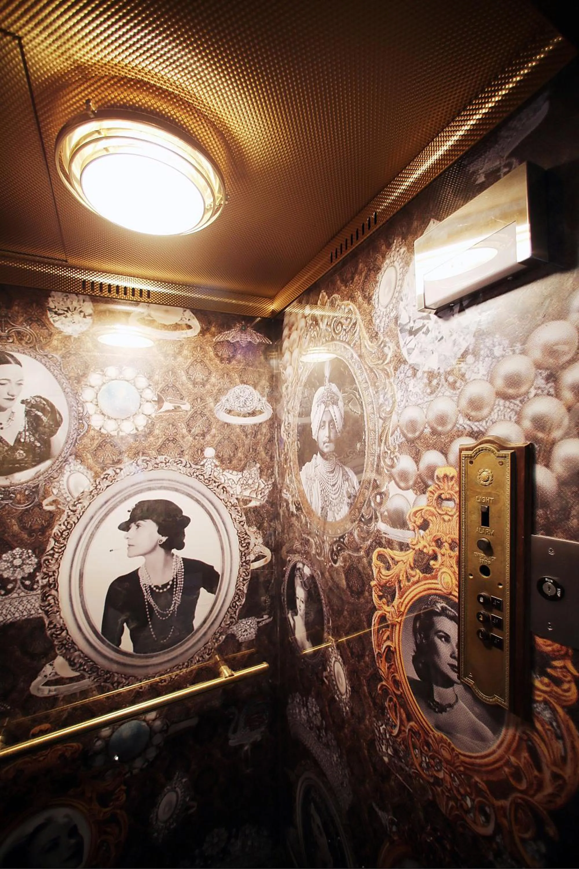 Decorative detail in Cavalier South Beach Hotel