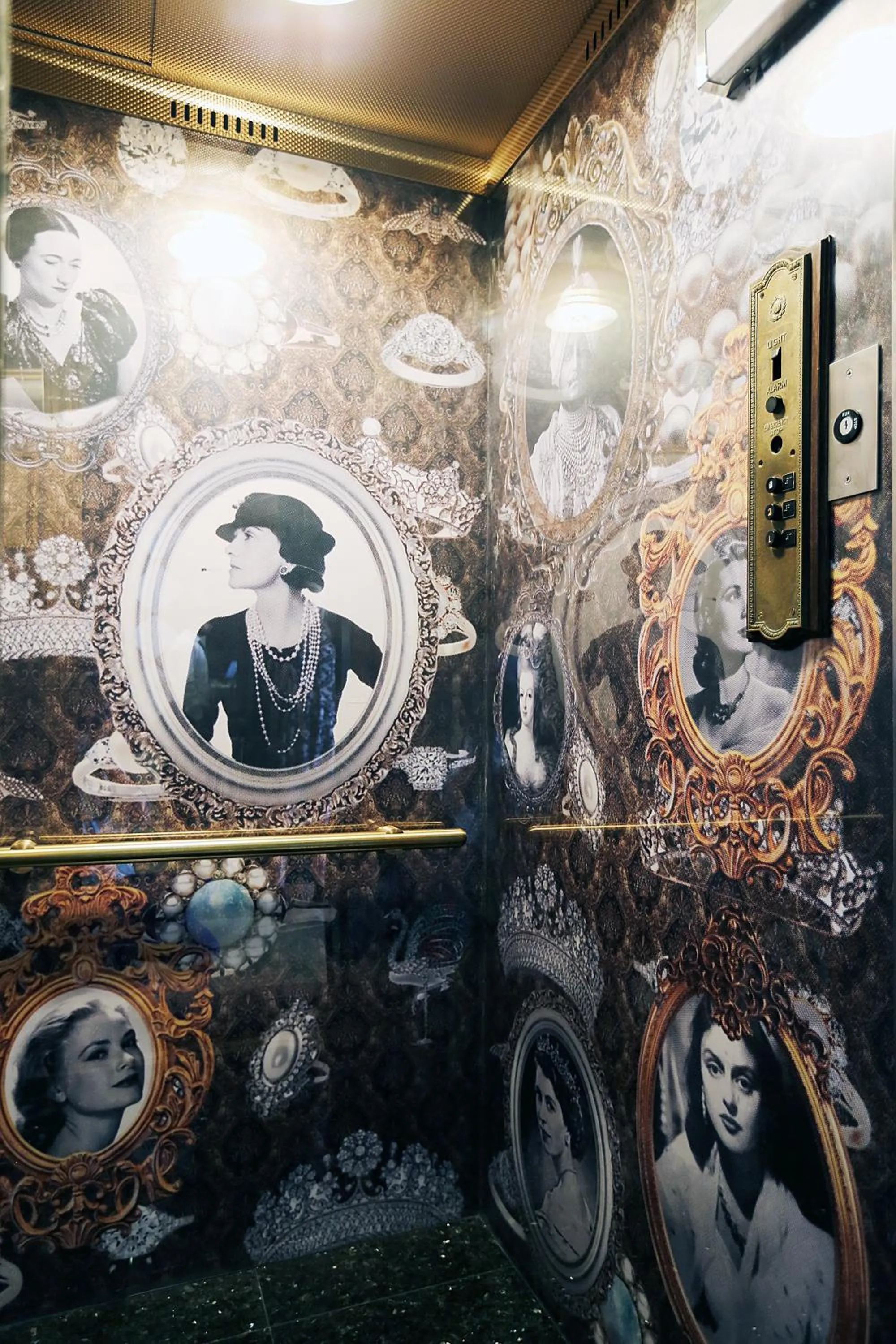 Decorative detail in Cavalier South Beach Hotel