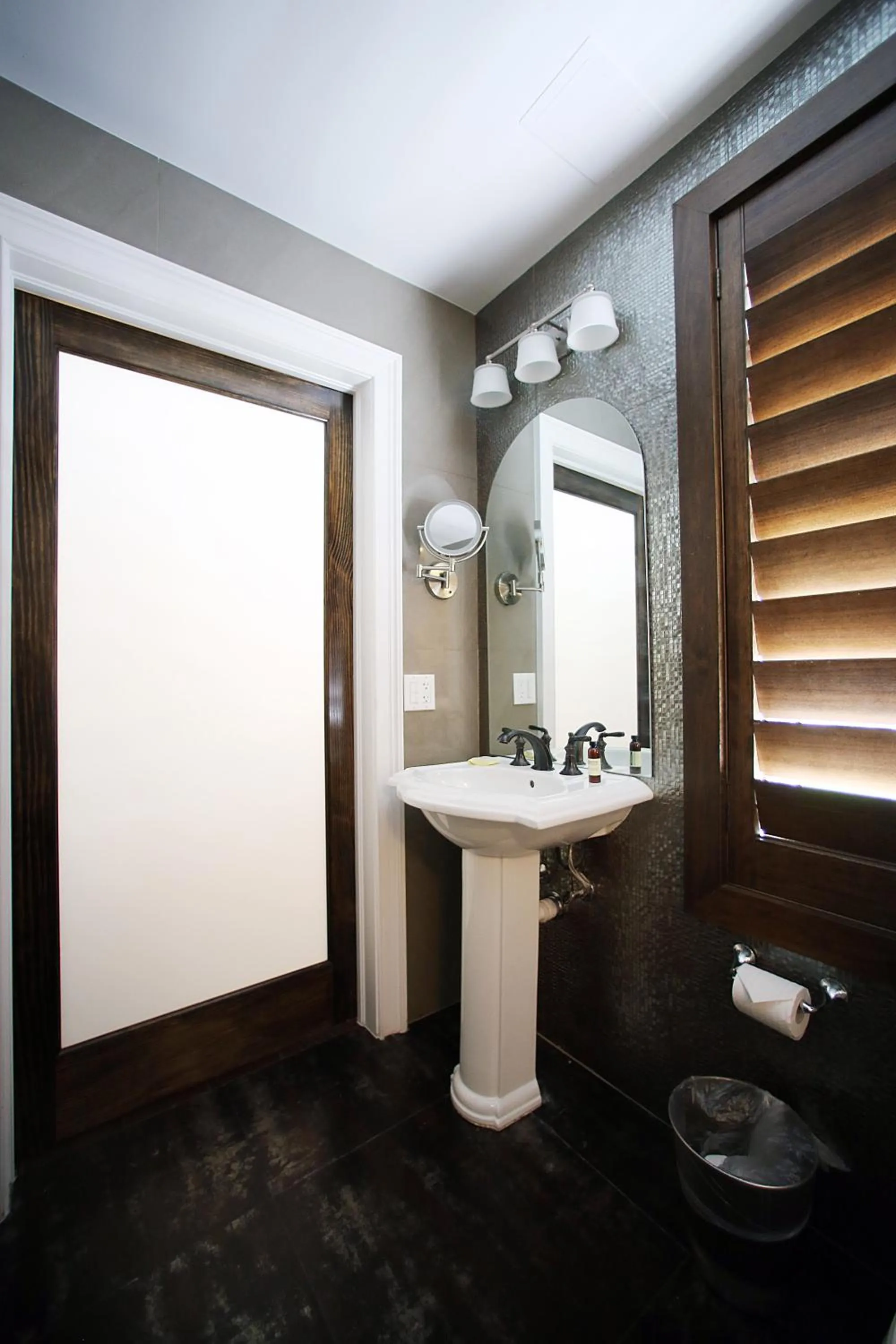 Toilet in Cavalier South Beach Hotel