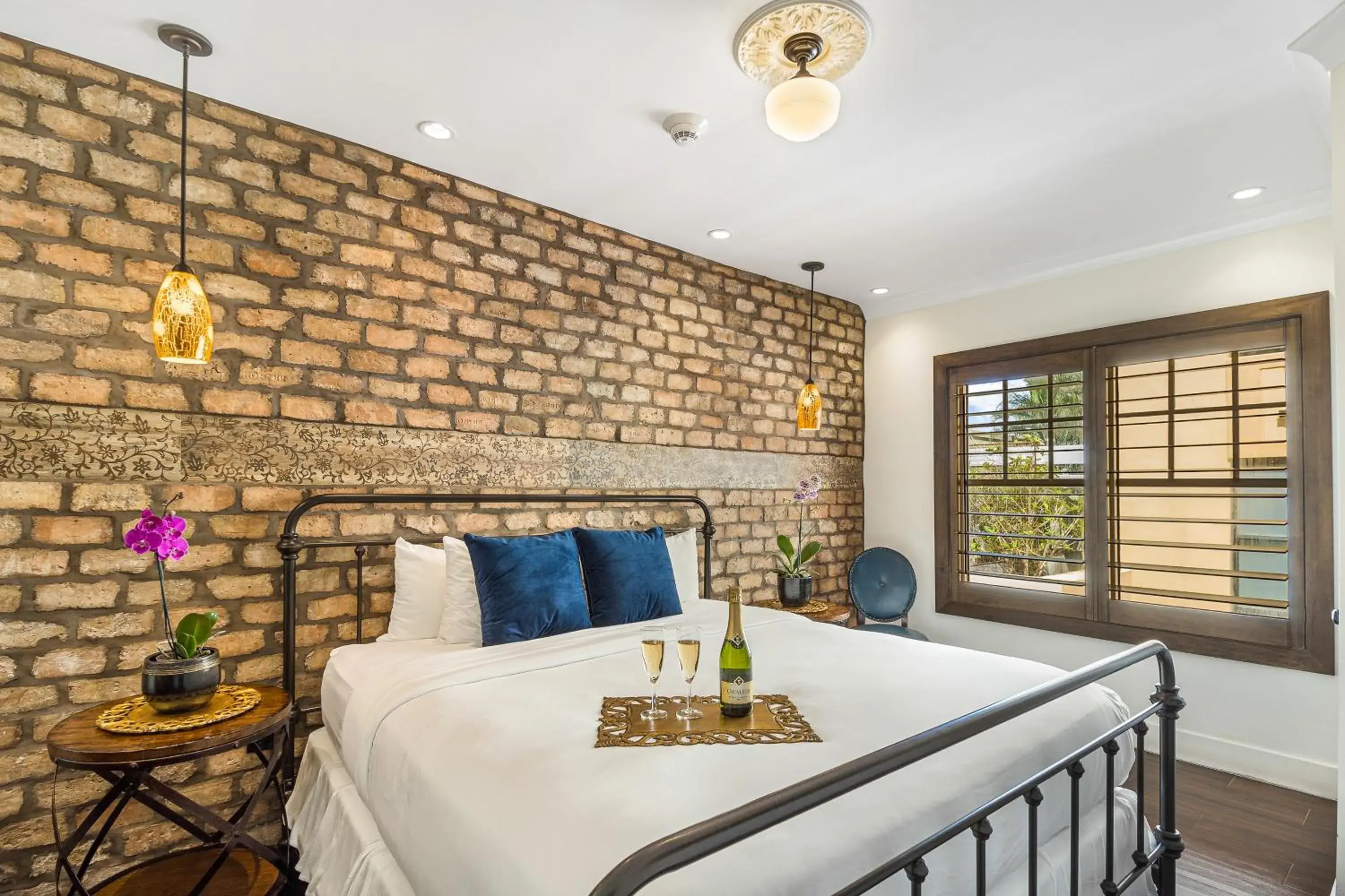 Bed in Cavalier South Beach Hotel Bed in Cavalier South Beach Hotel