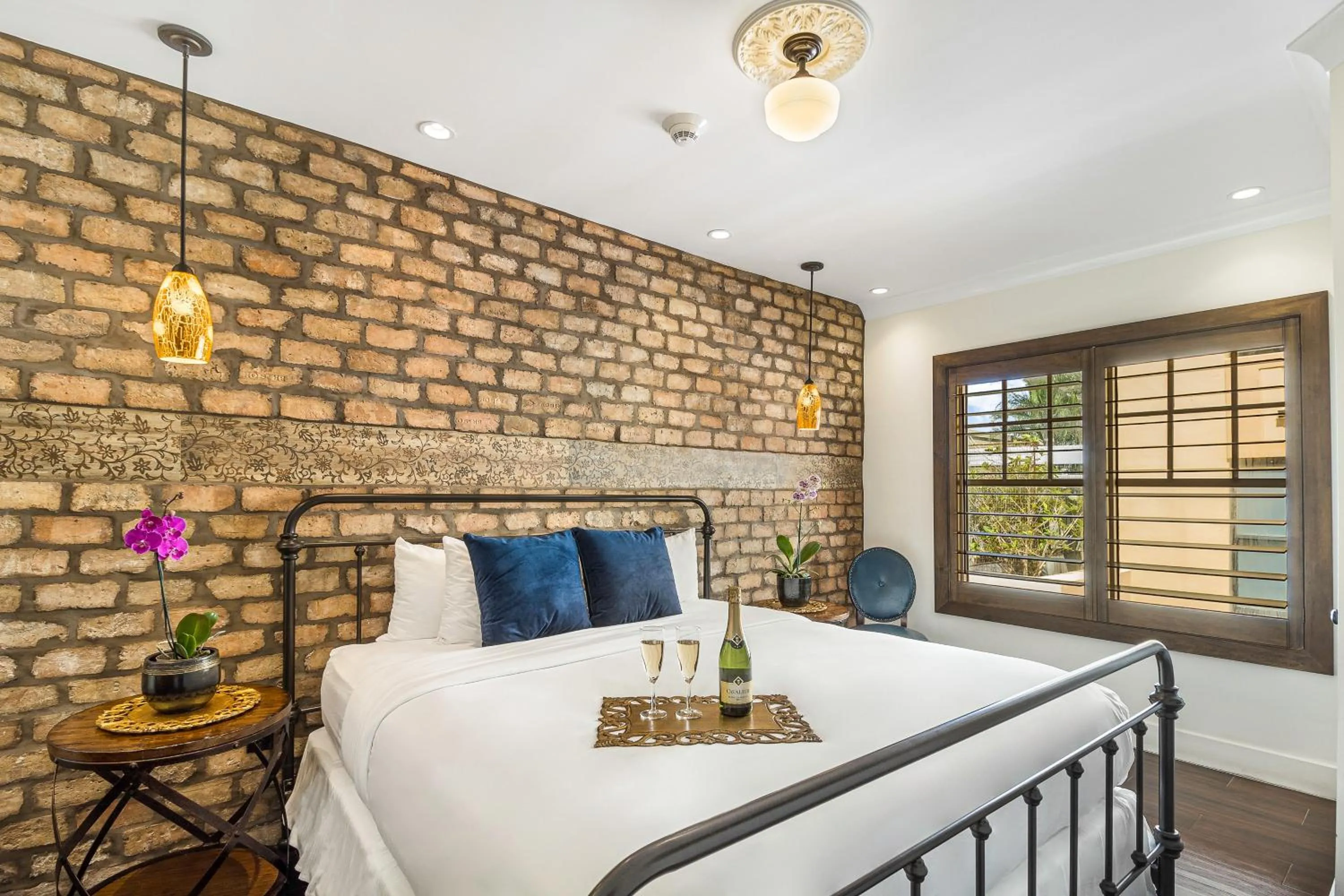 Bedroom, Bed in Cavalier South Beach Hotel