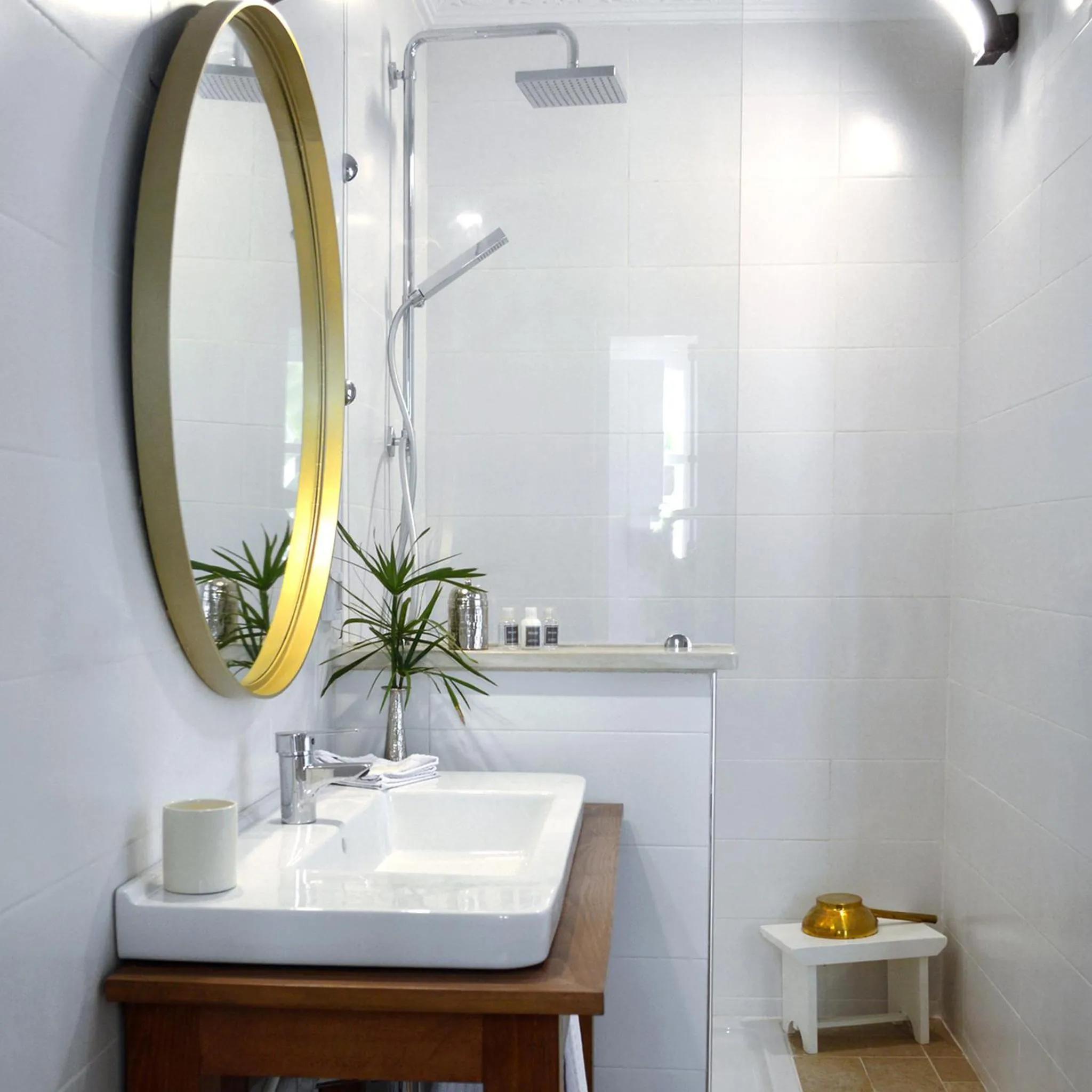 Shower in VILLA EDO