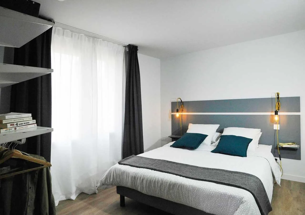 Bed in CLOS DES THERMES A JONZAC