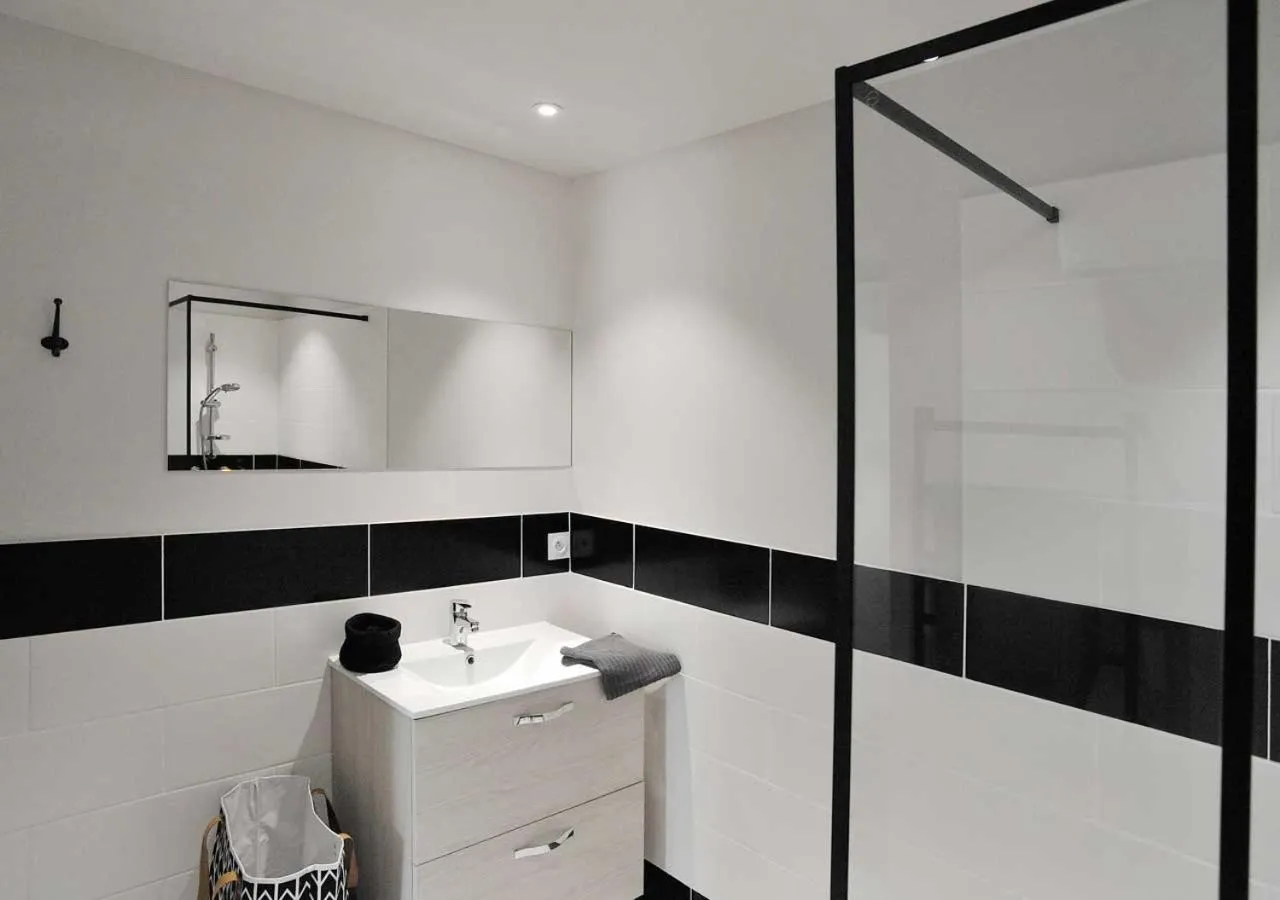 Bathroom in CLOS DES THERMES A JONZAC