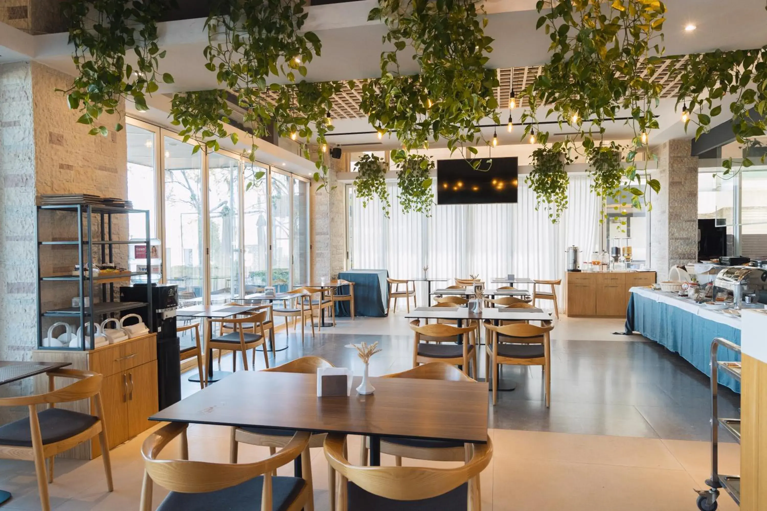 Restaurant/places to eat in DUKA Hotel Restaurant/places to eat in DUKA Hotel