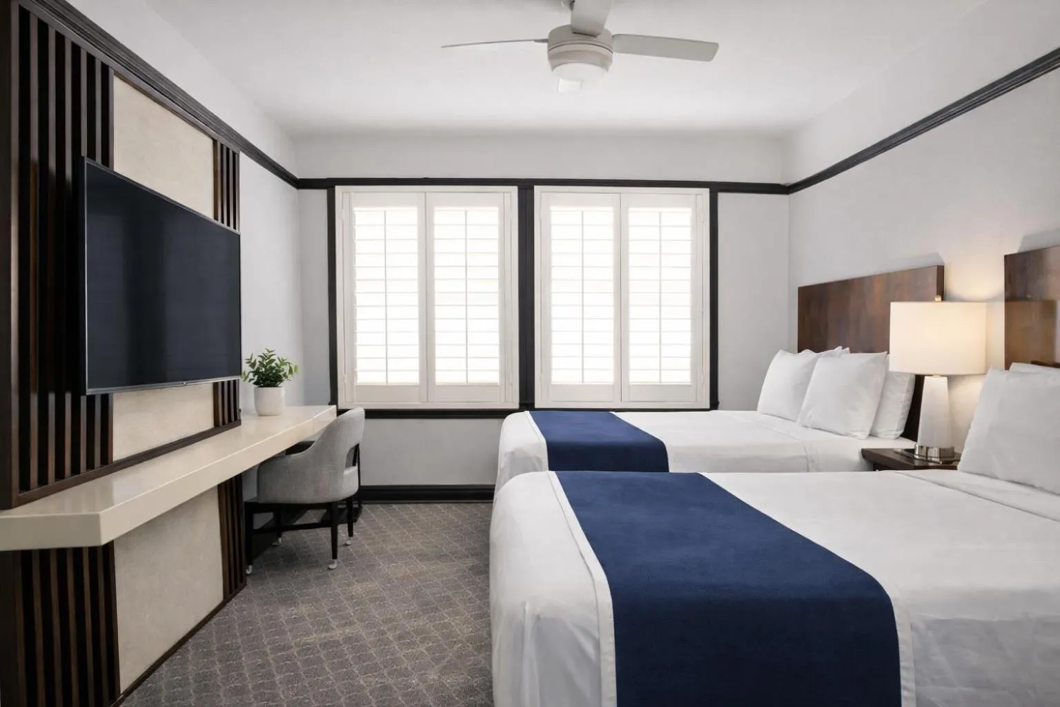 Photo of the whole room, Bed in Tilden Hotel