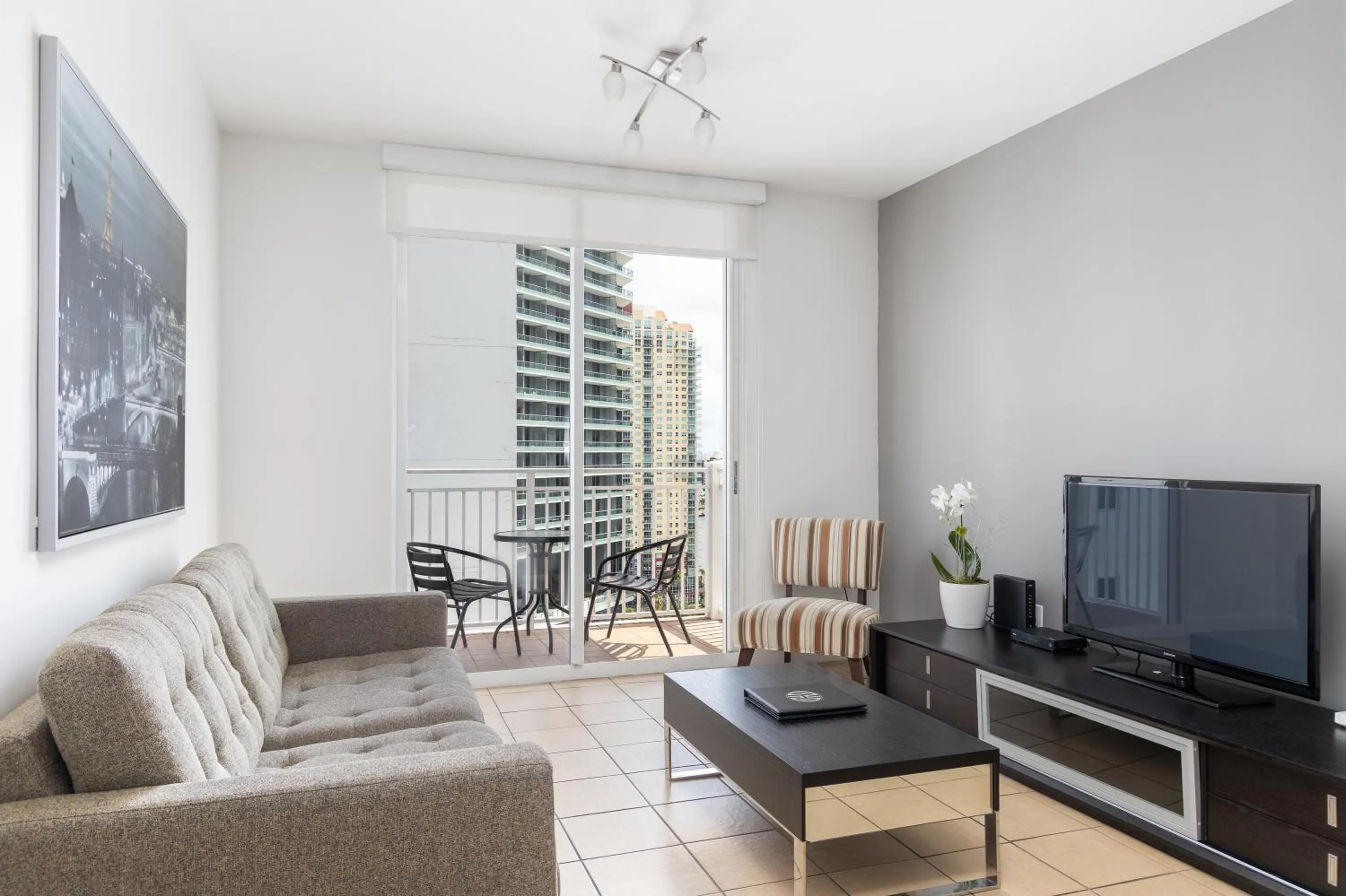 Living room in Fortune House Hotel Suites