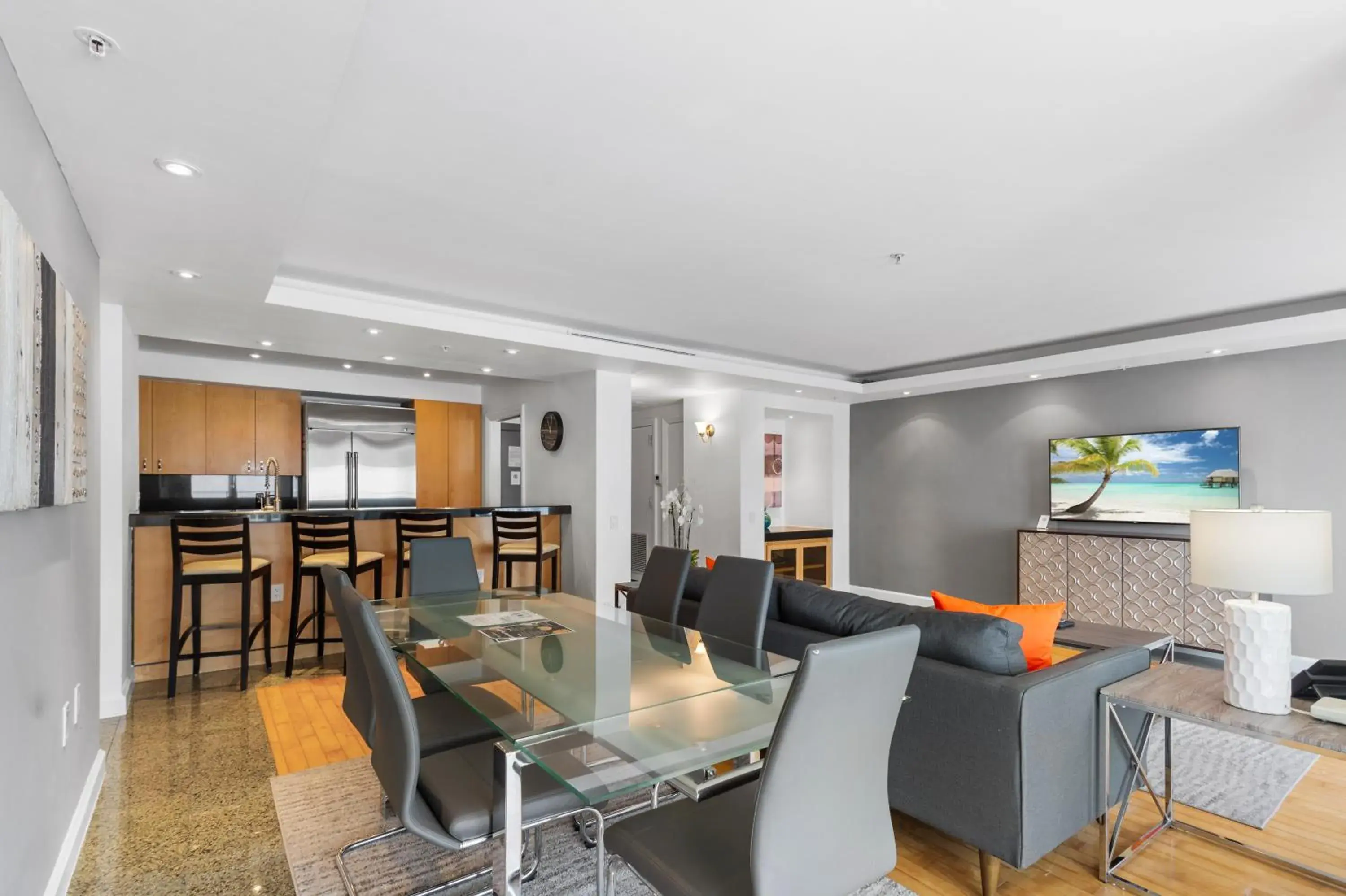 Penthouse Luxury Two Bedroom Suite in Fortune House Hotel Suites Penthouse Luxury Two Bedroom Suite in Fortune House Hotel Suites