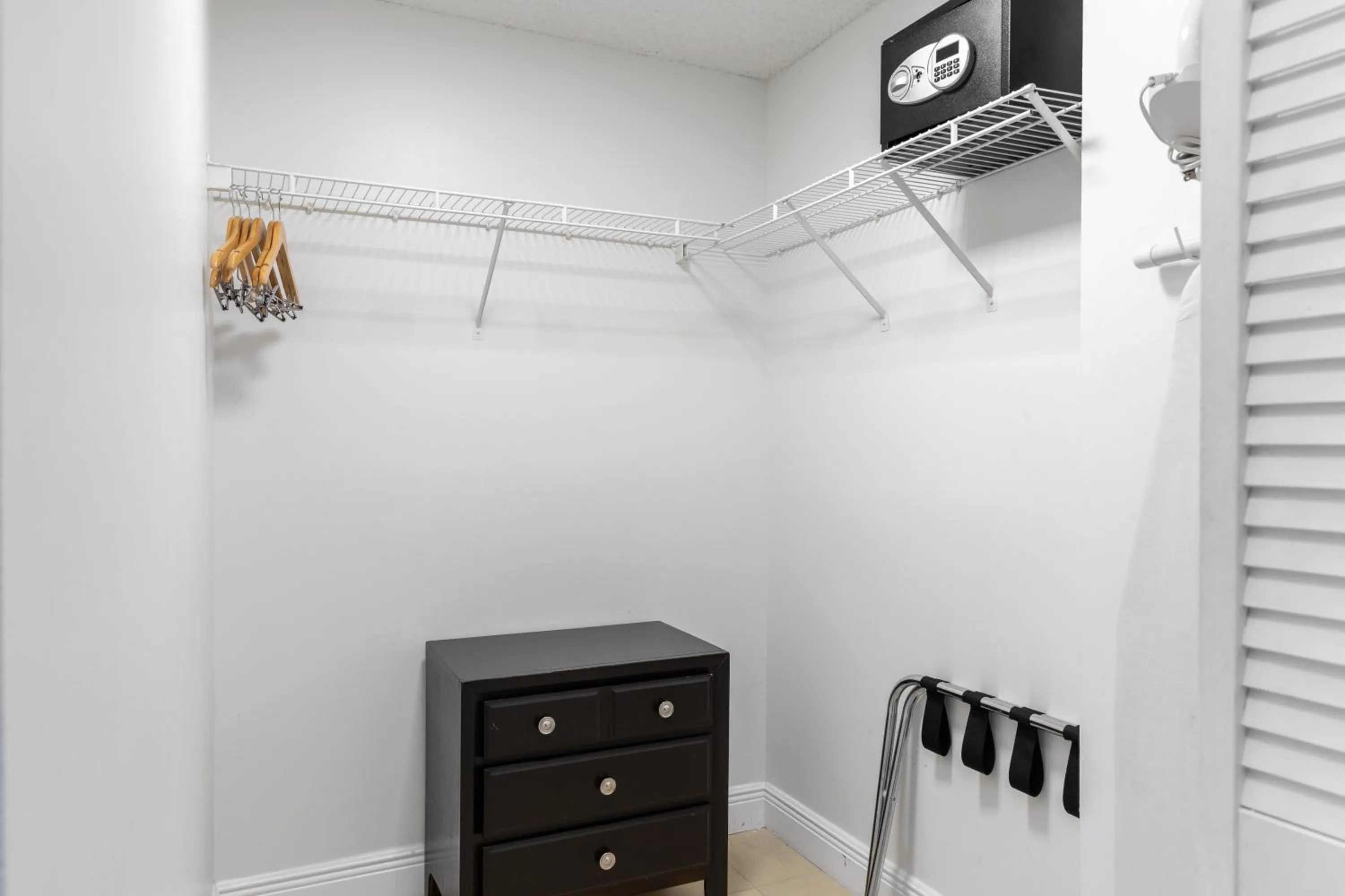 wardrobe in Fortune House Hotel Suites