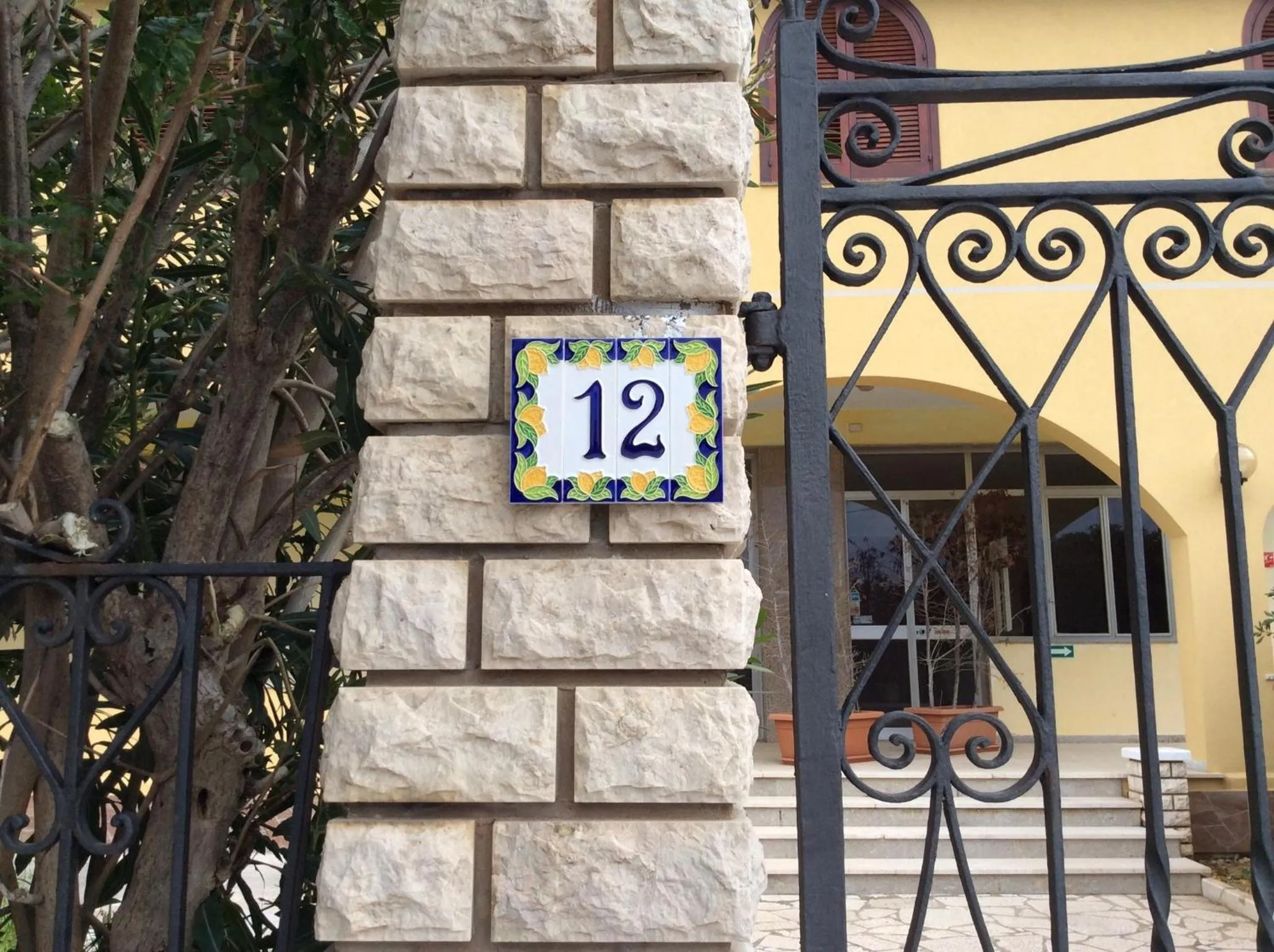 Inner courtyard view in Orlando Vacanze Camere
