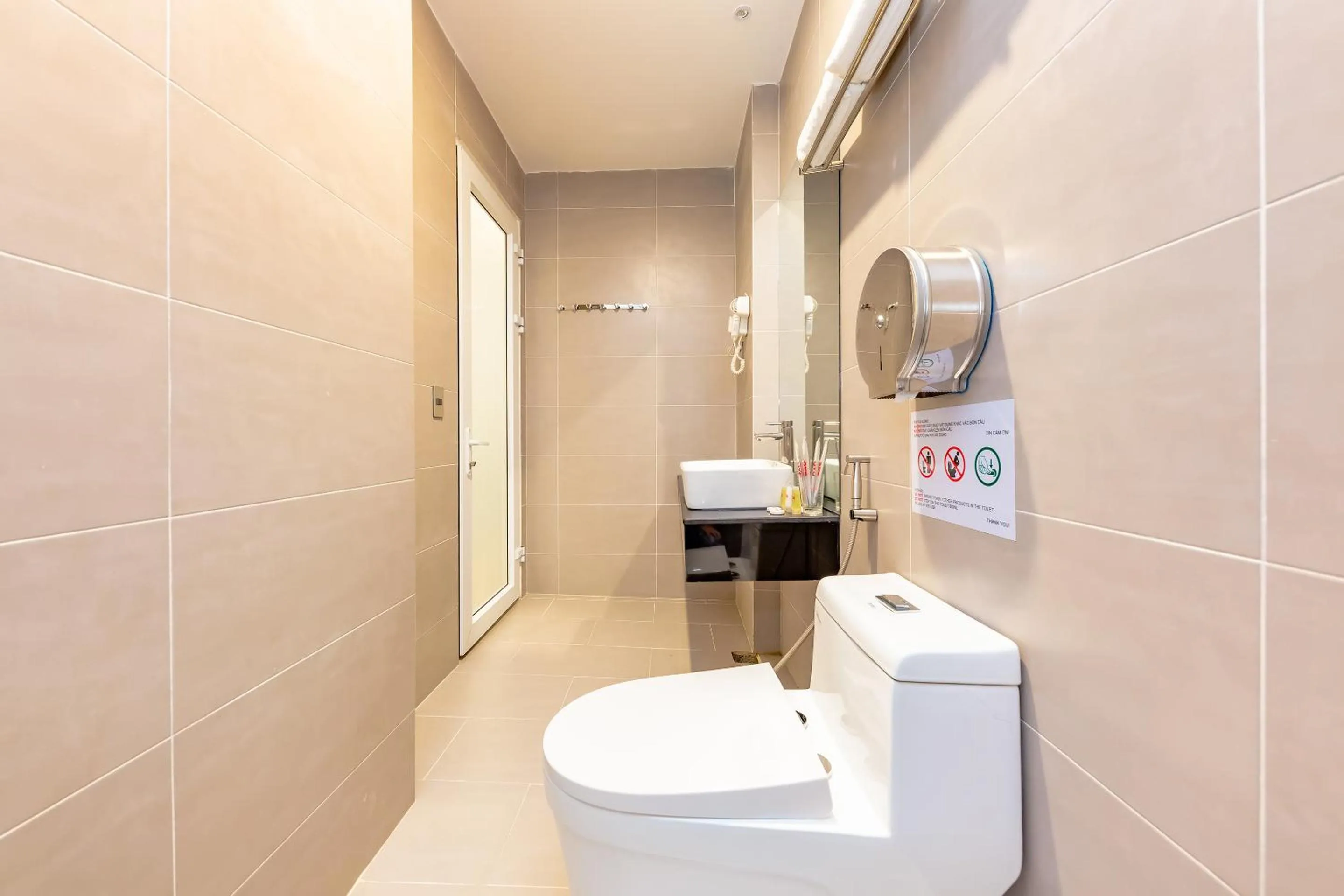 Bathroom in QA Hotel Dalat - City Centre