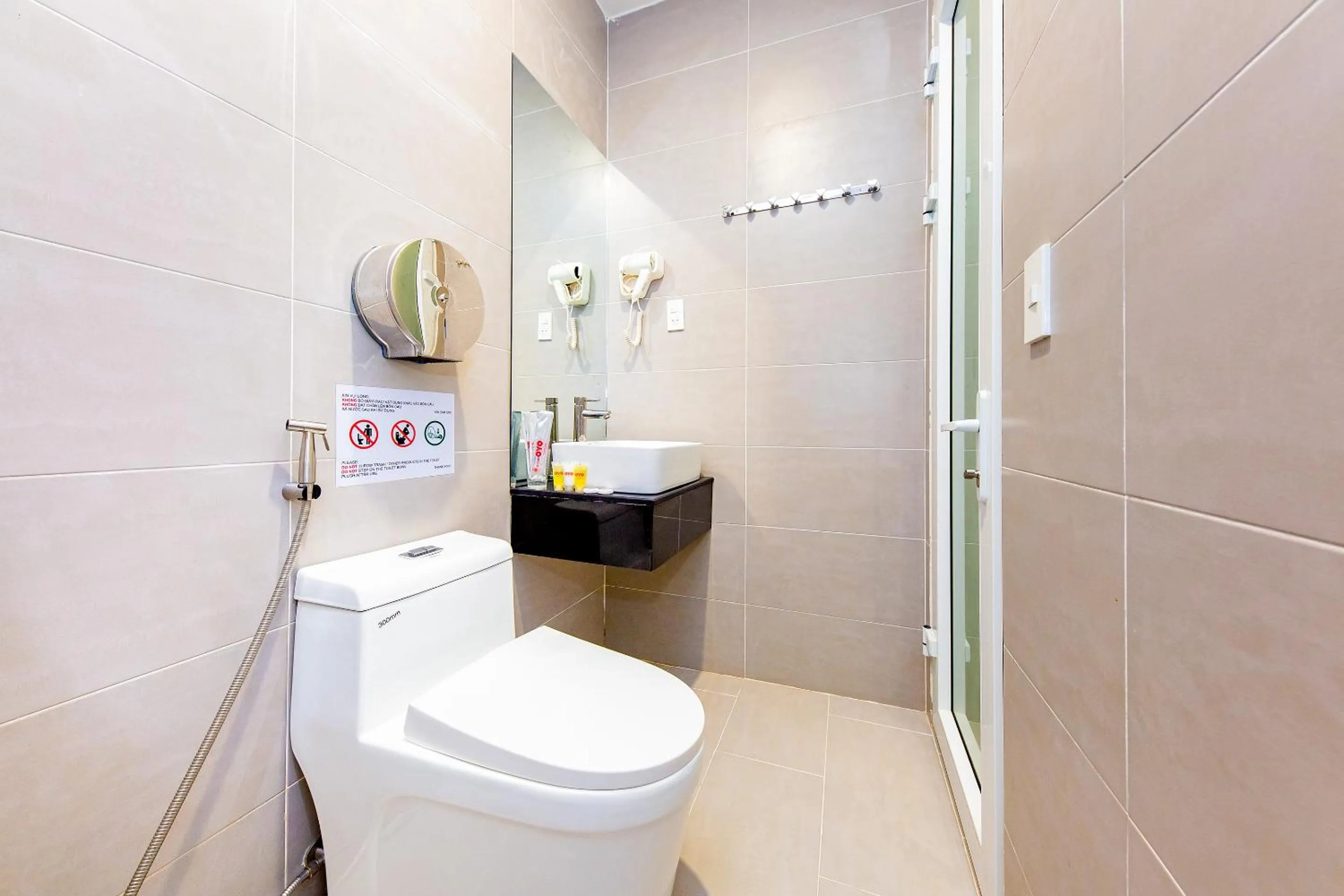 Bathroom in QA Hotel Dalat - City Centre