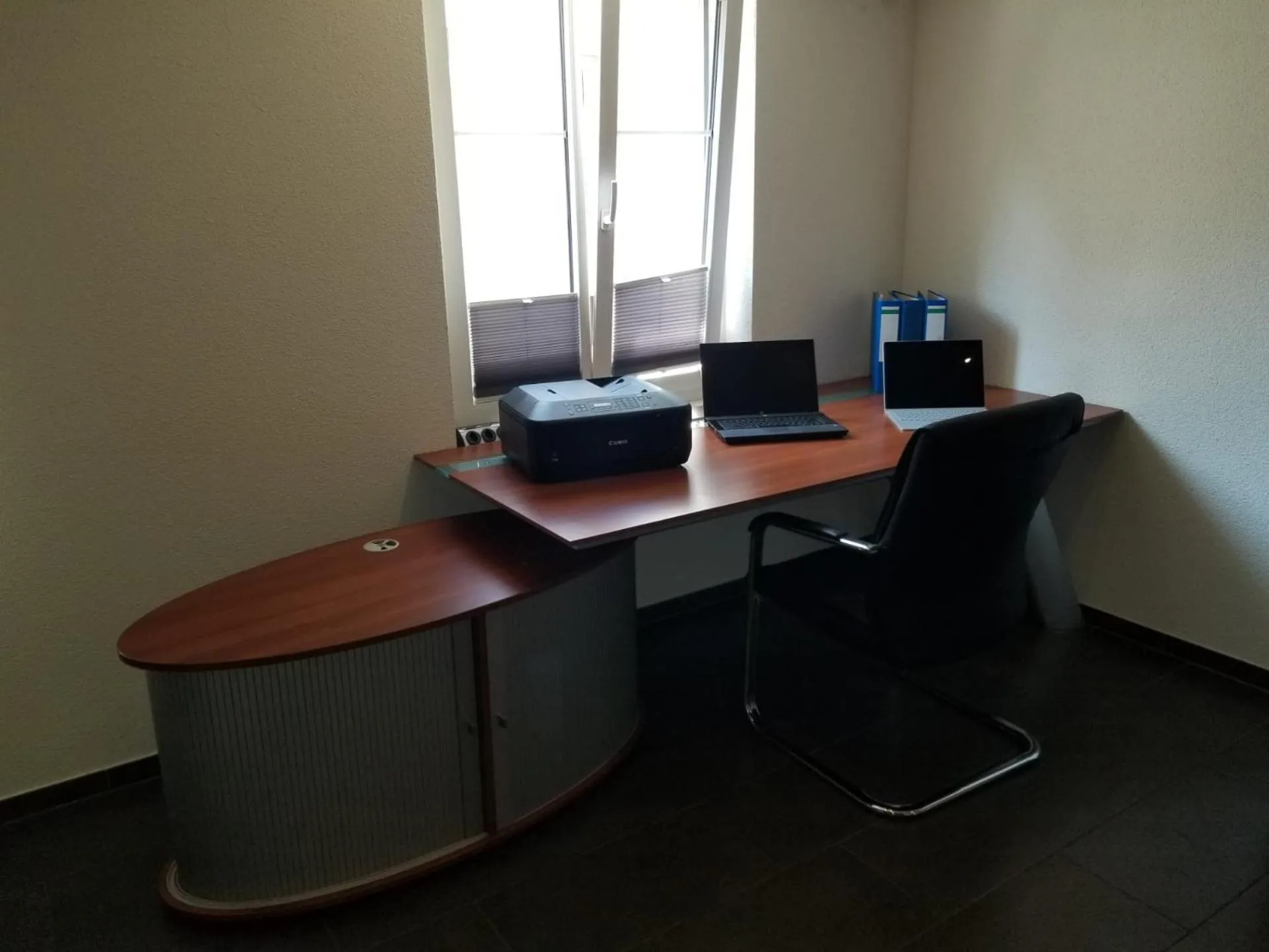 Business facilities in 3 Doppelbett Business Apartment am Bodensee