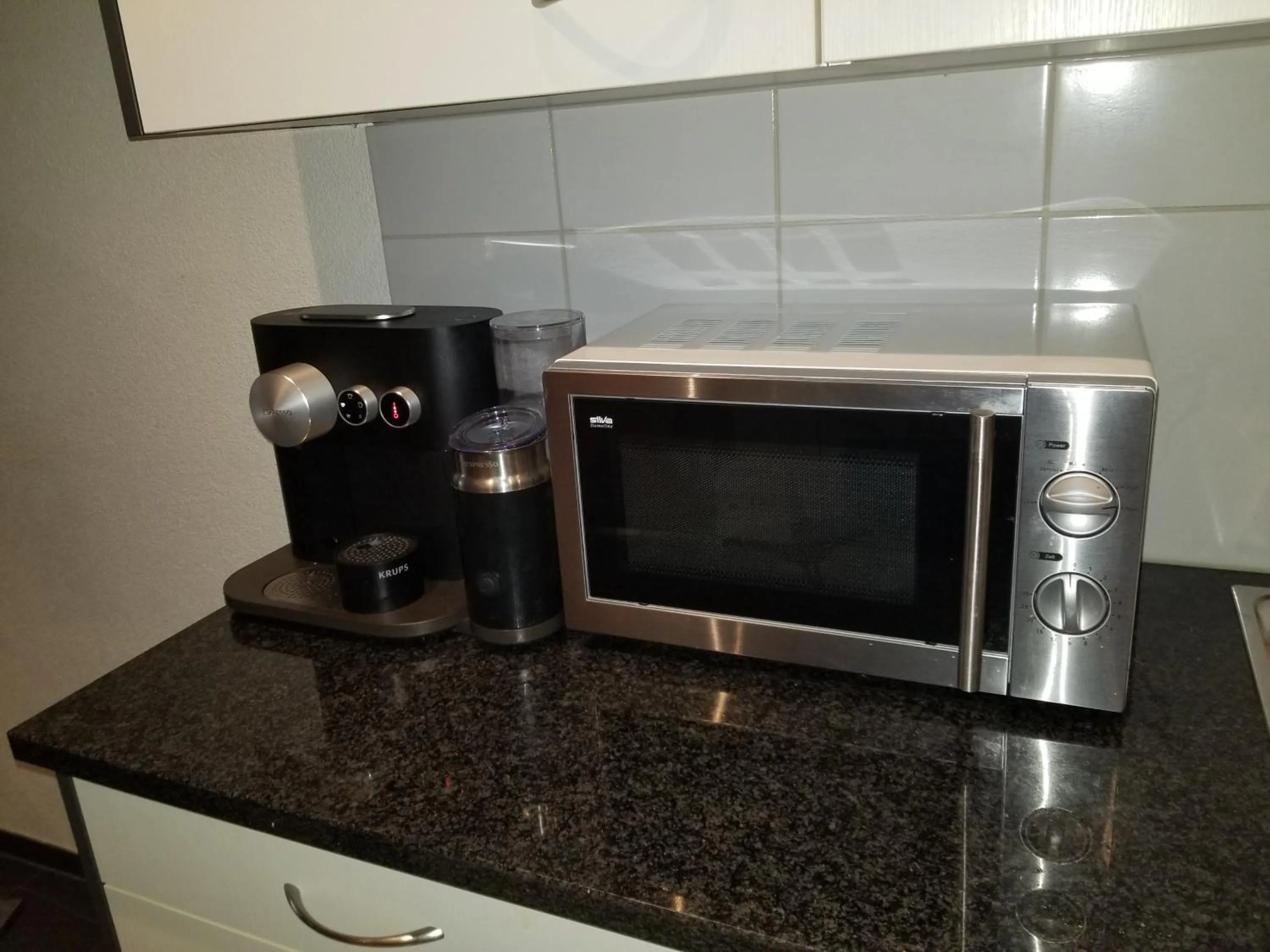 Coffee/tea facilities in 3 Doppelbett Business Apartment am Bodensee