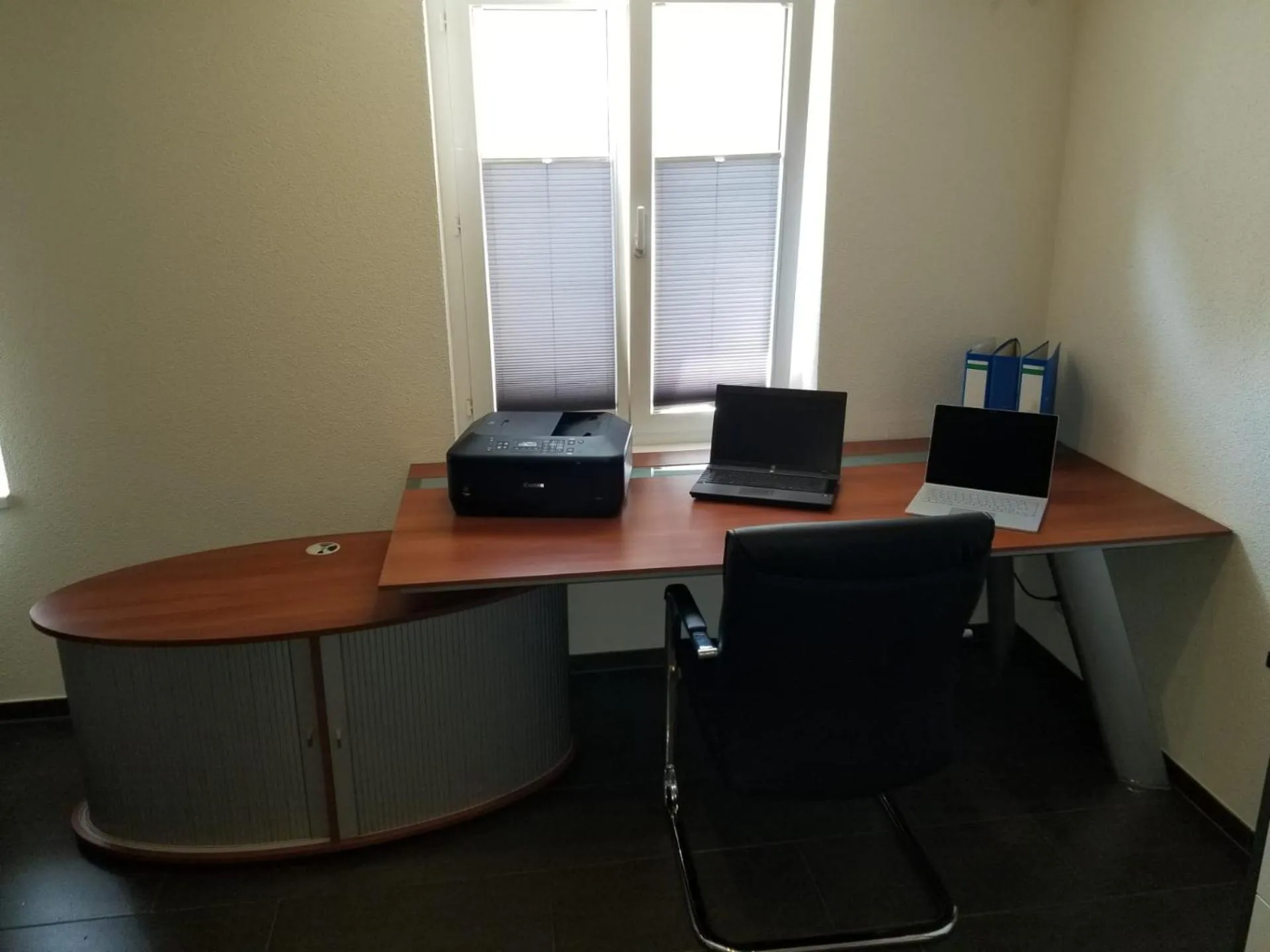 Business facilities in 3 Doppelbett Business Apartment am Bodensee