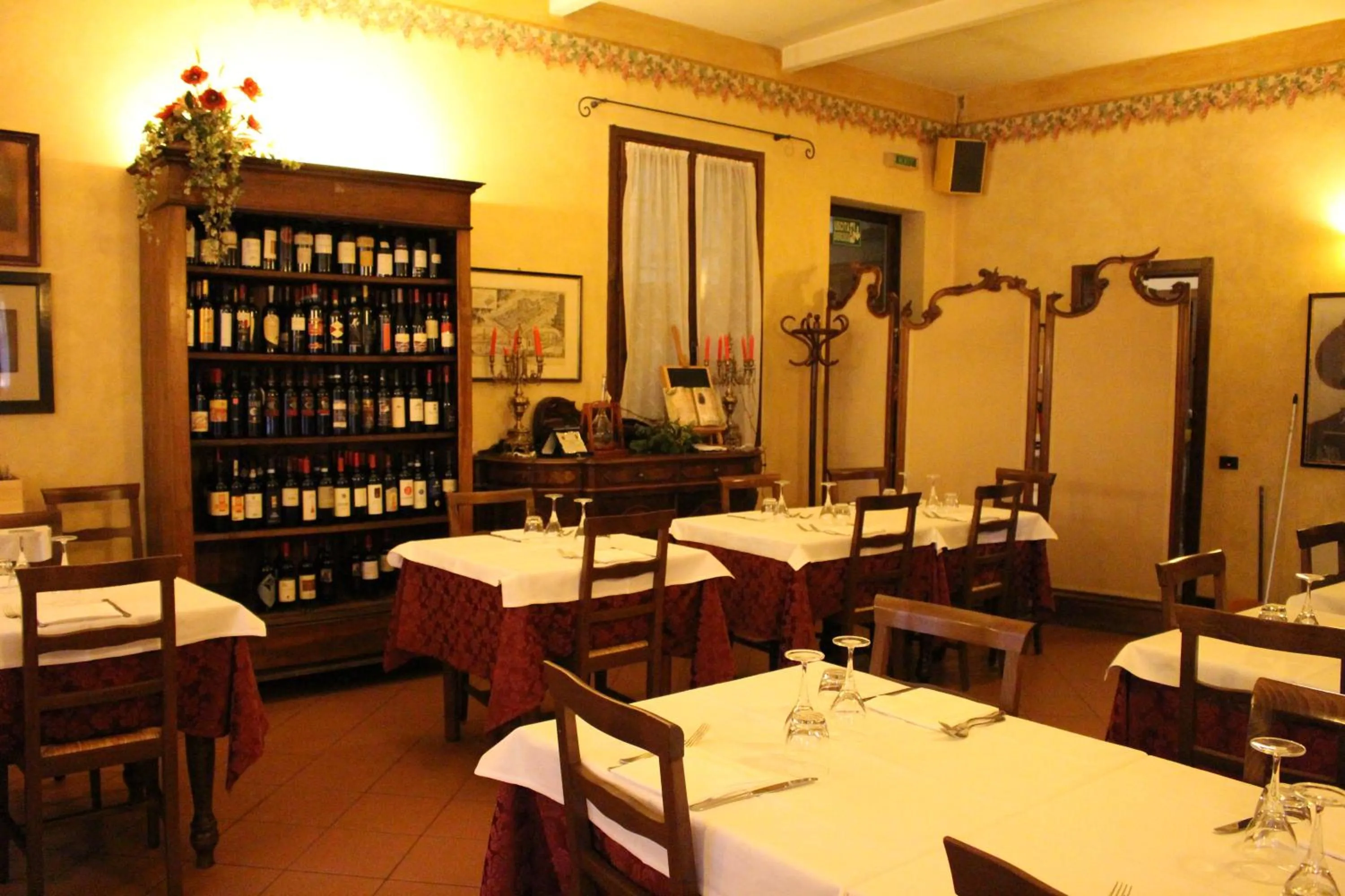 Restaurant/places to eat in Alle Roncole