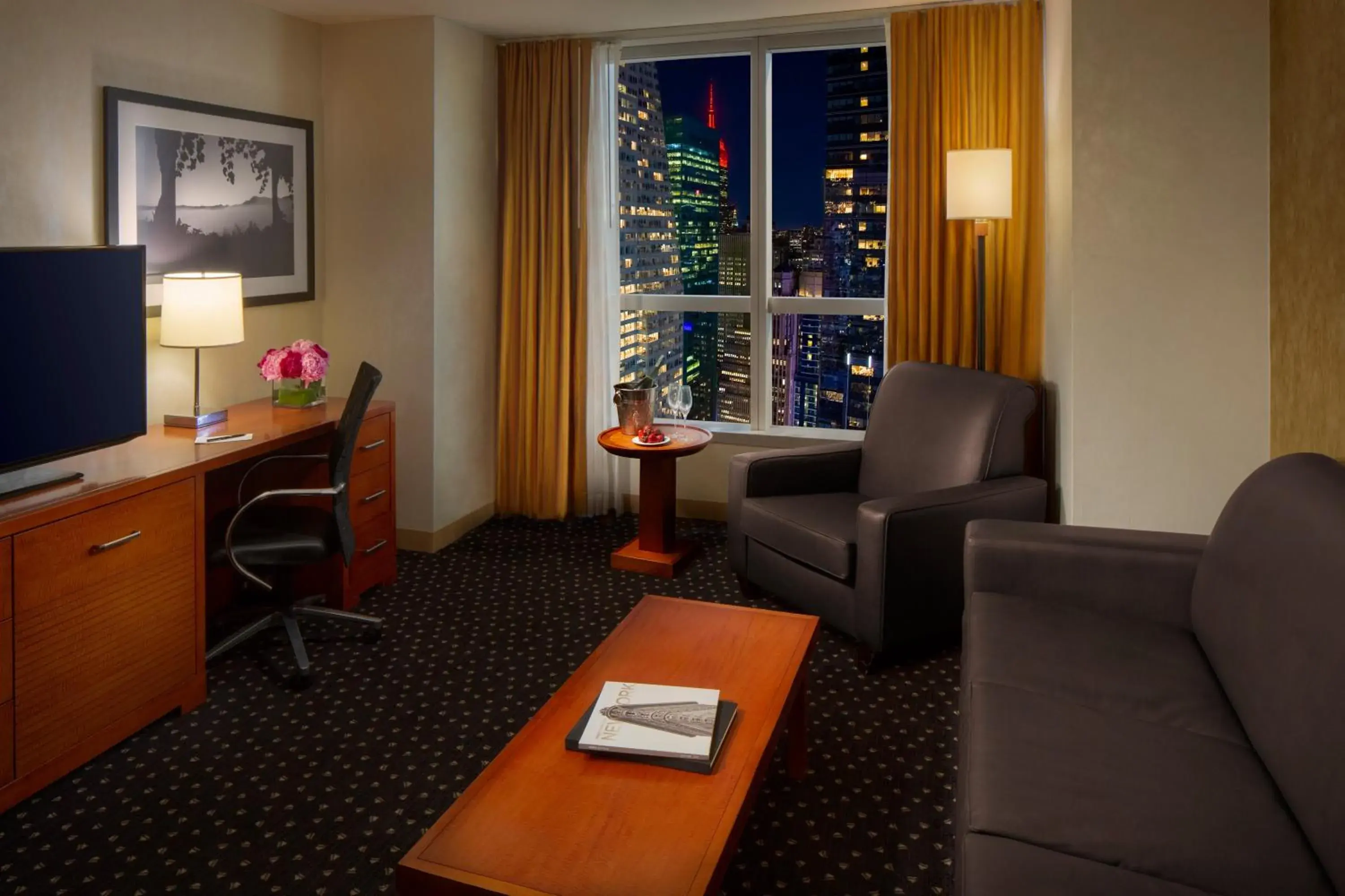 Living room in Millennium Hotel Broadway Times Square Living room in Millennium Hotel Broadway Times Square