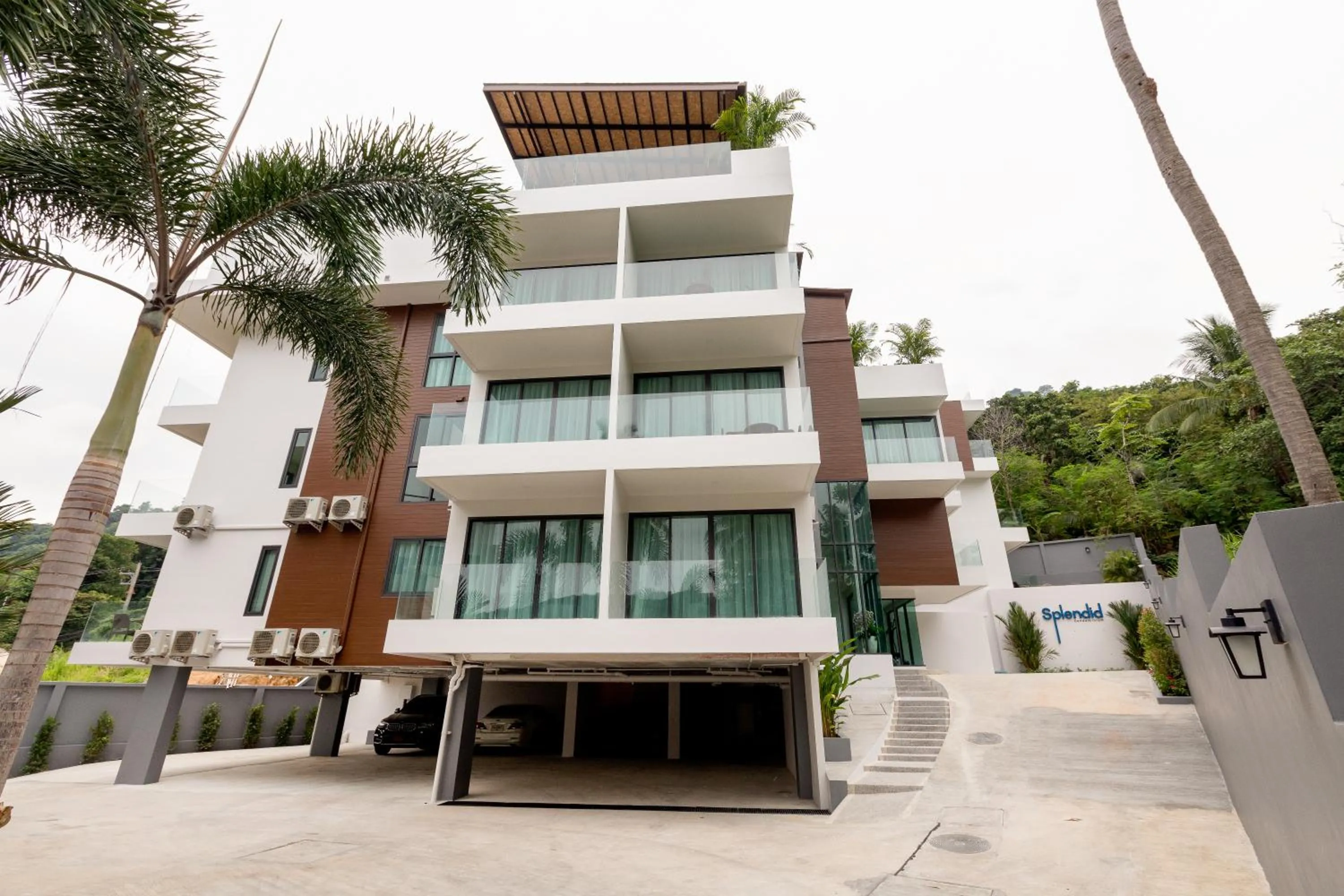 Property building in Splendid Sea View Resort