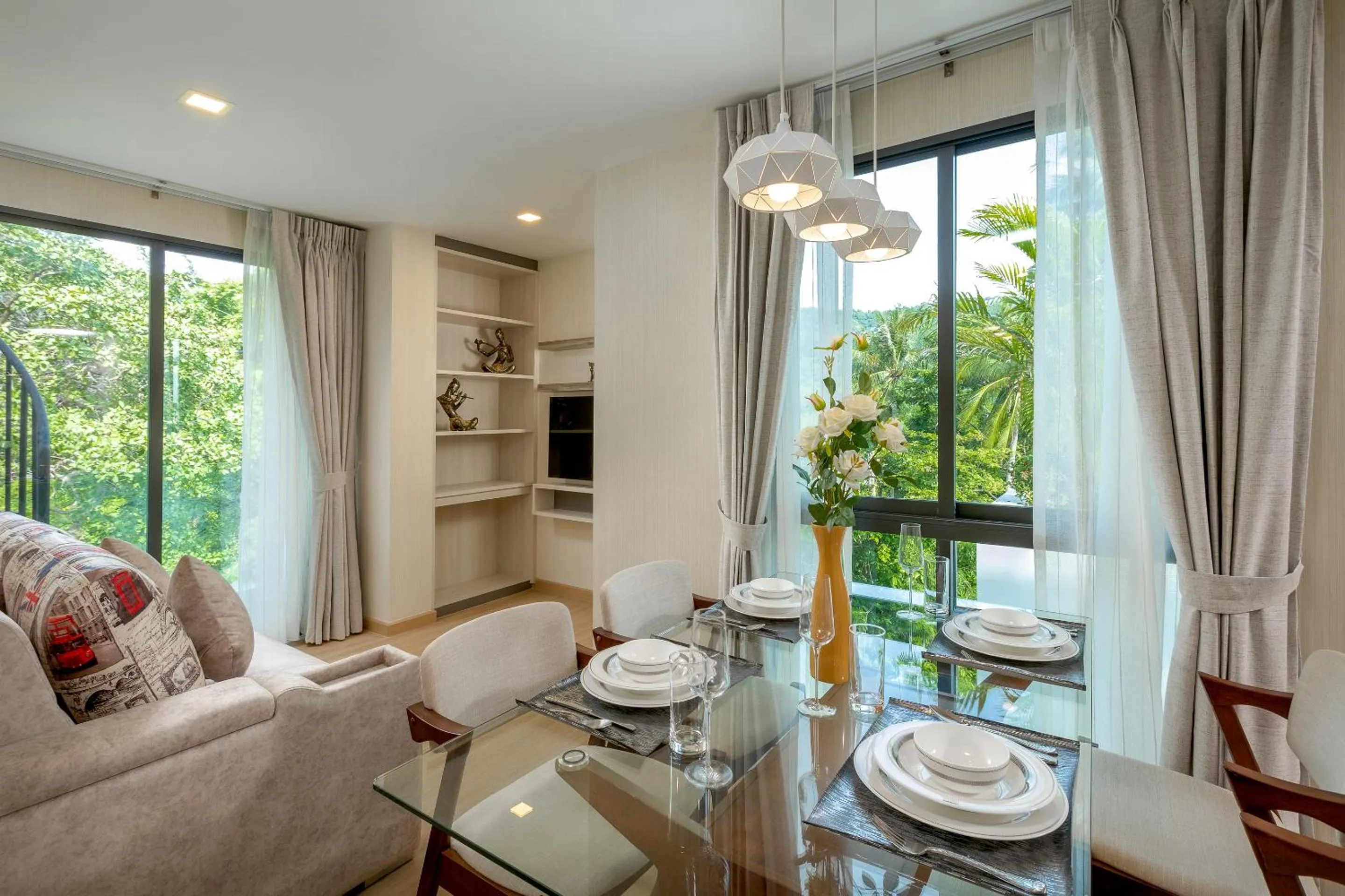 Living room in Splendid Sea View Resort